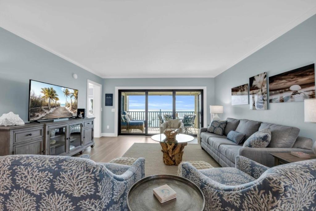 Sunset Captiva Bayside 204 condo