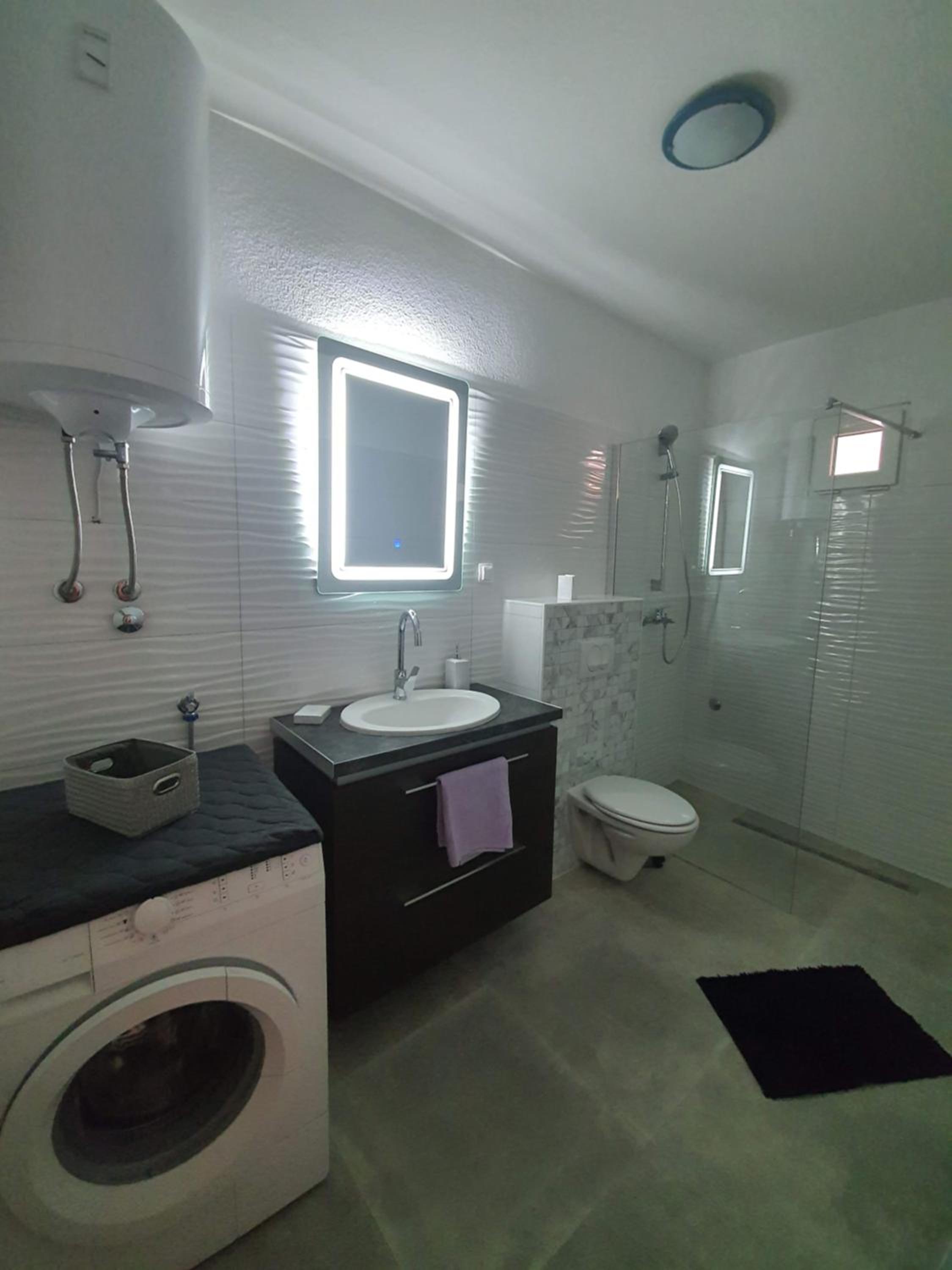 Apartments Lola view 4