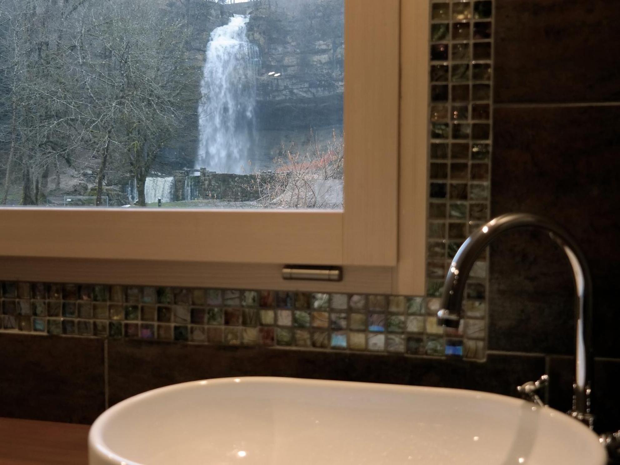 Au Moulin des Fées - Maison d'hôtes Cascades du Hérisson