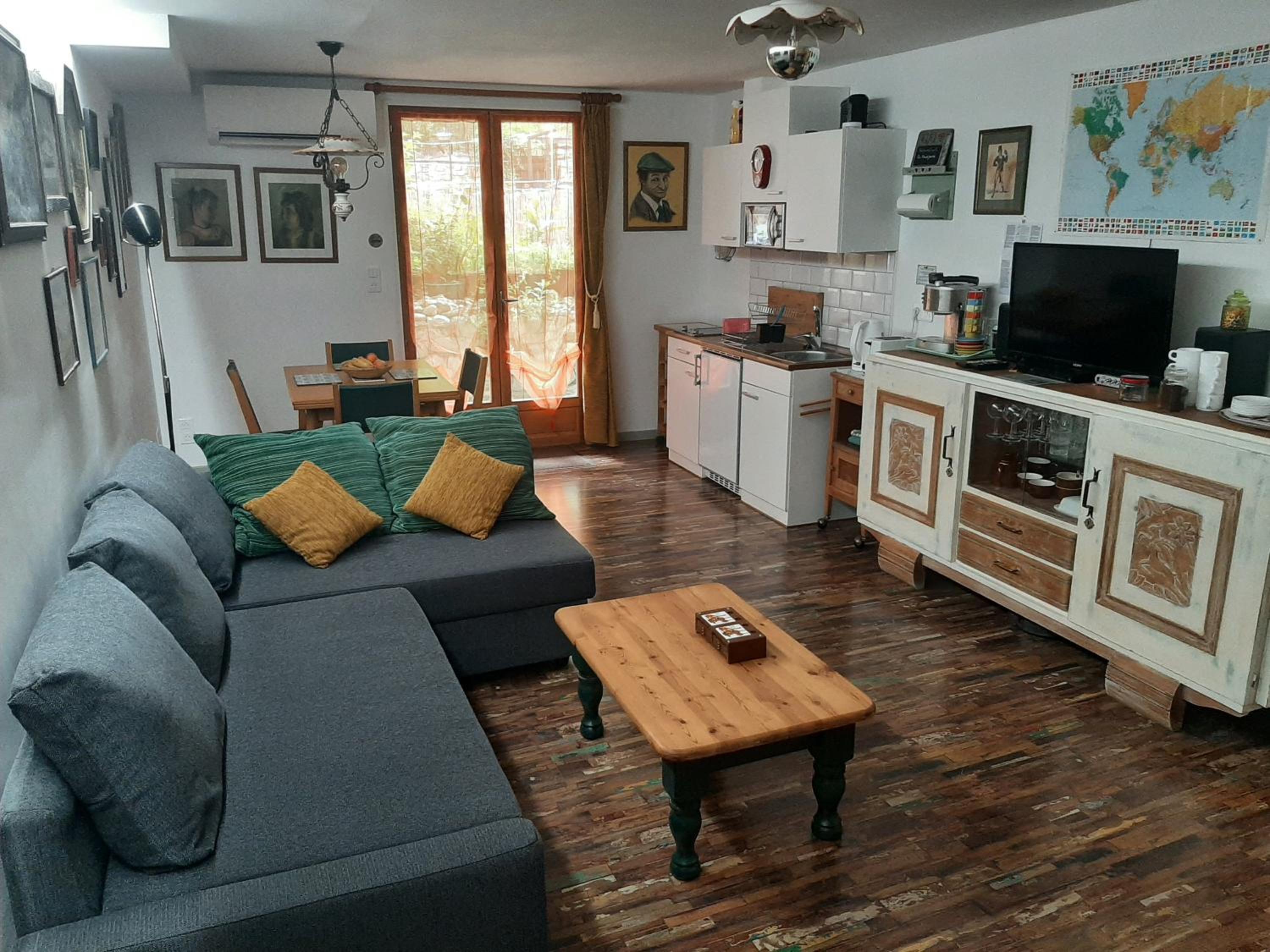 Les Chambres Chouettes view 2