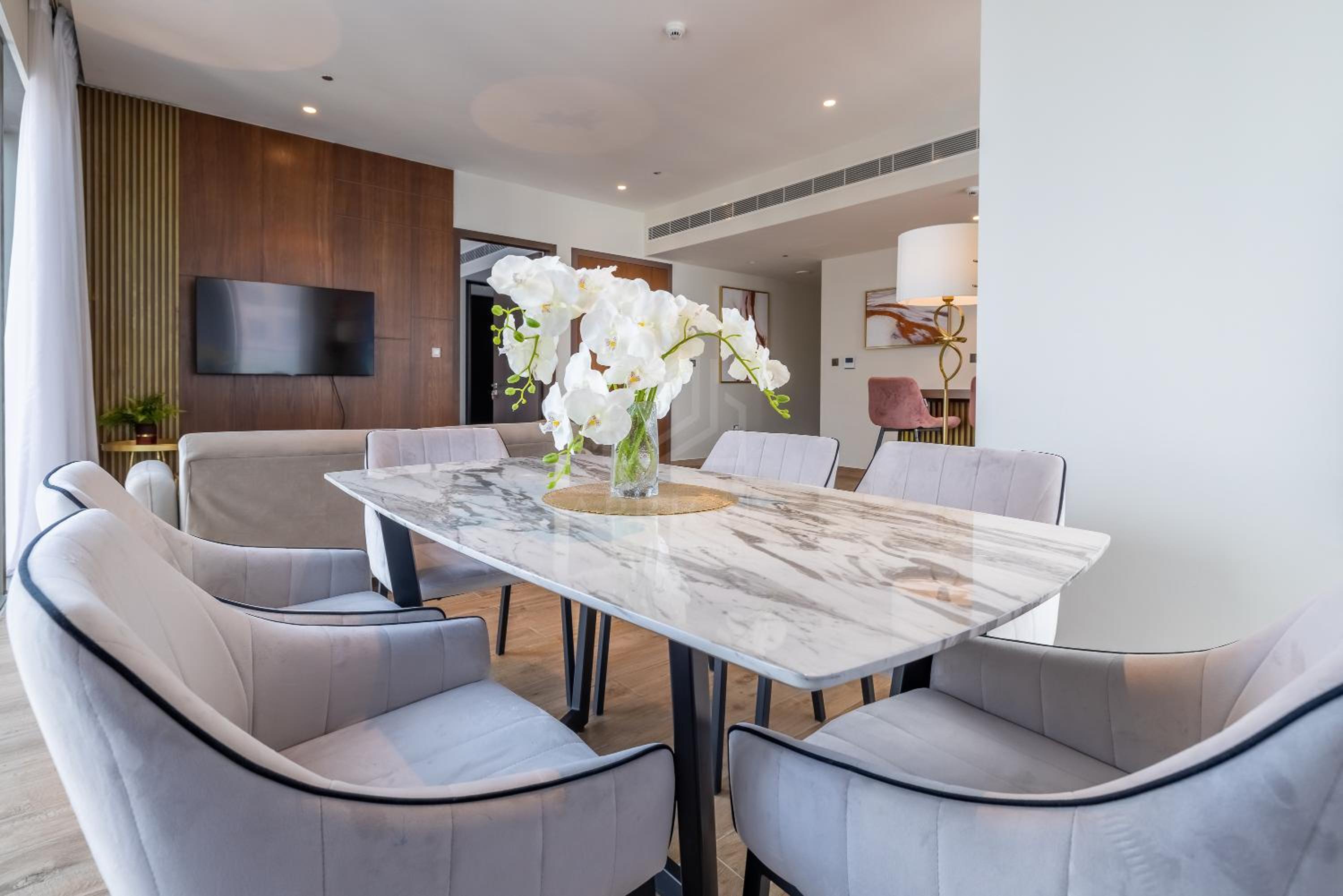 Luxury apartment in Marina Gate Jumeirah Living