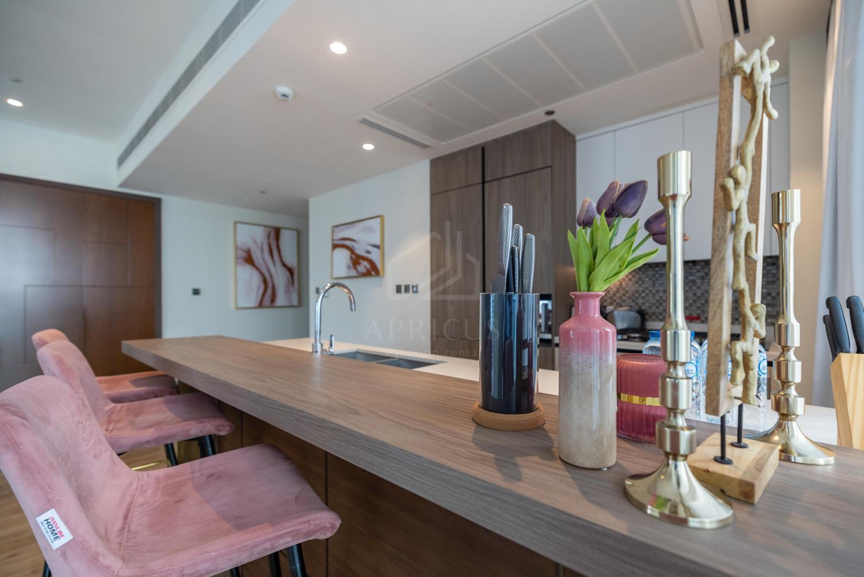 Luxury apartment in Marina Gate Jumeirah Living