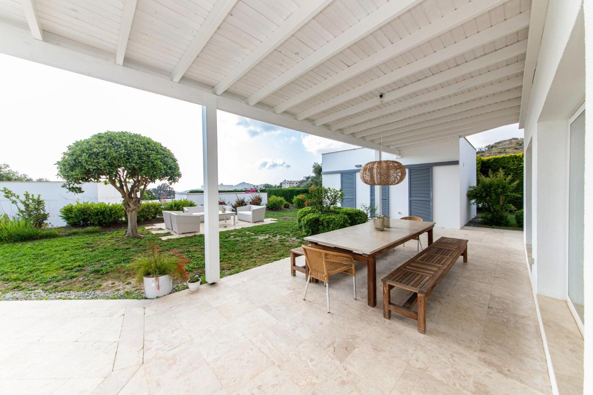 Huge Luxury Villa With Pool Near Beach in Bodrum