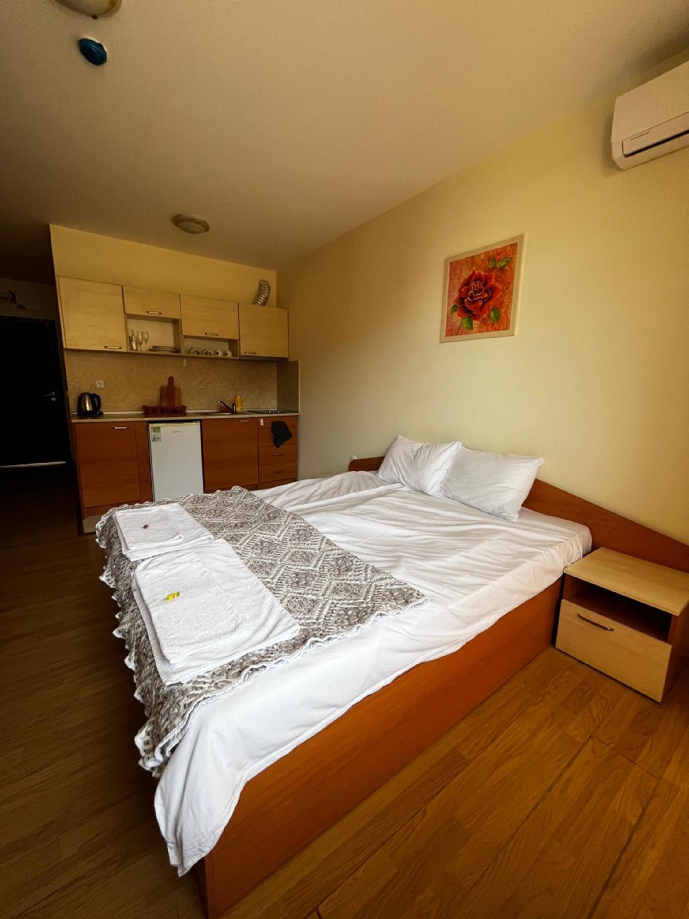 Mario Beach Apartment Nessebar