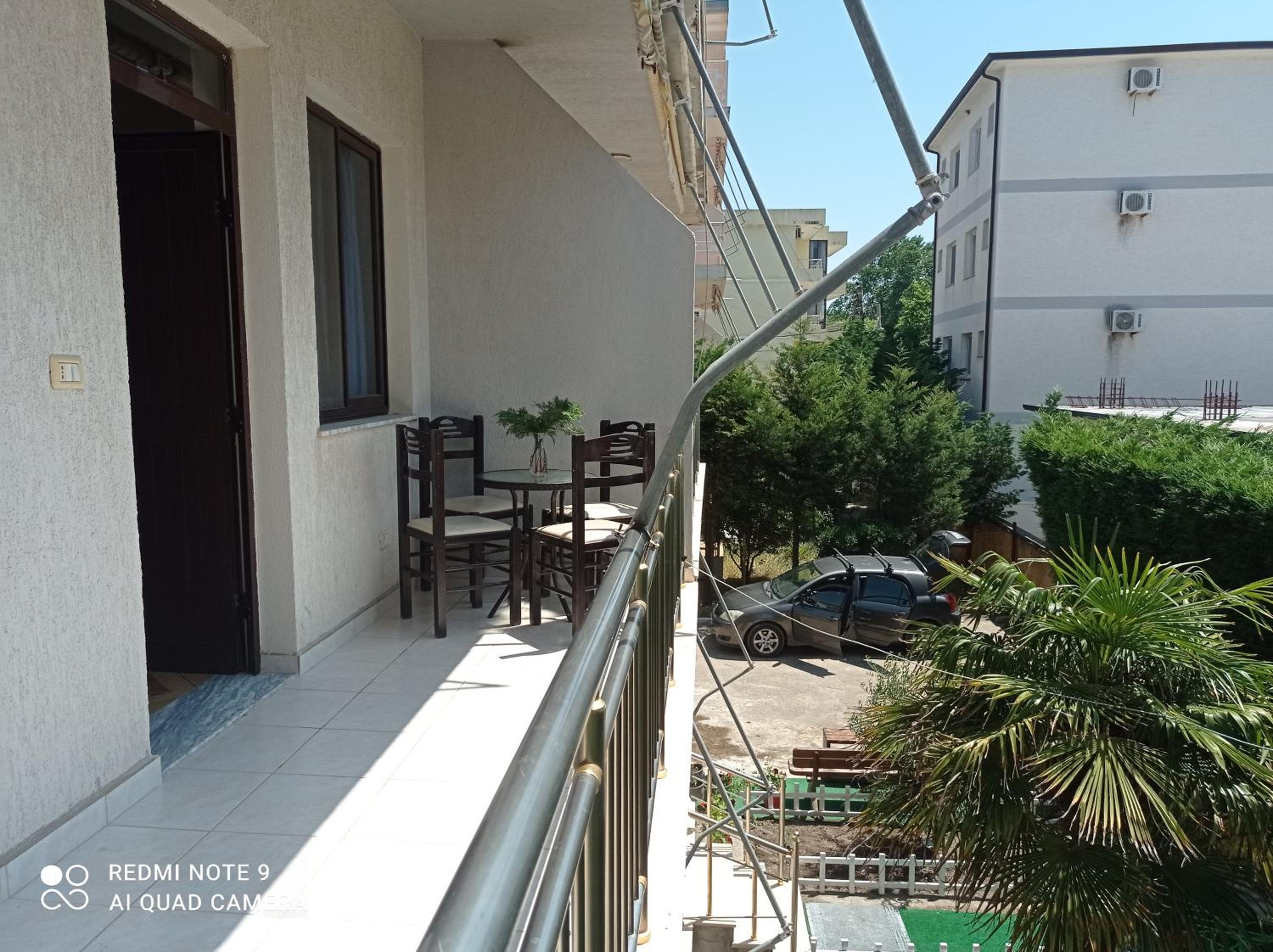 A & H Apartments Velipoje