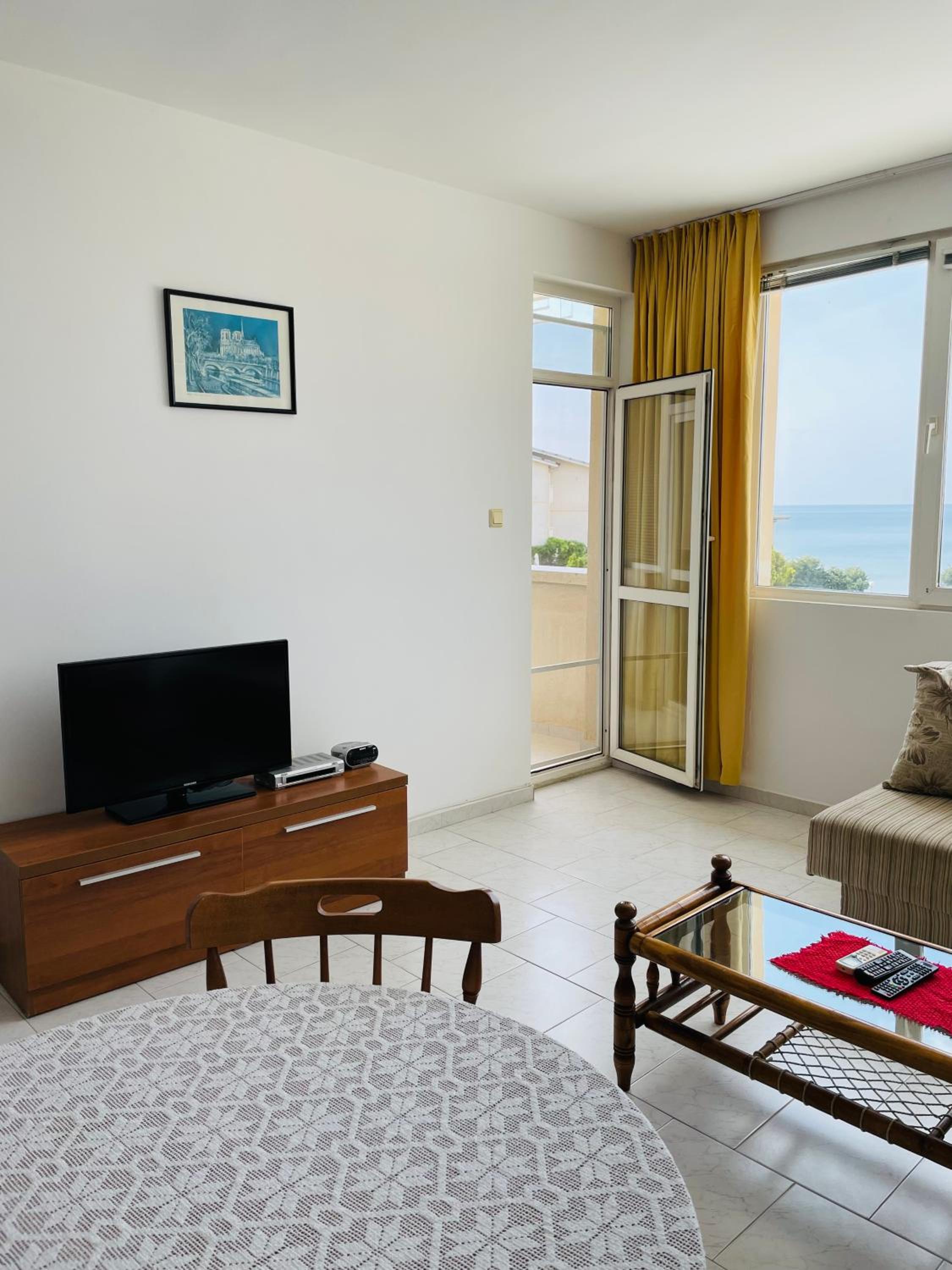 Sun Palace Apartments