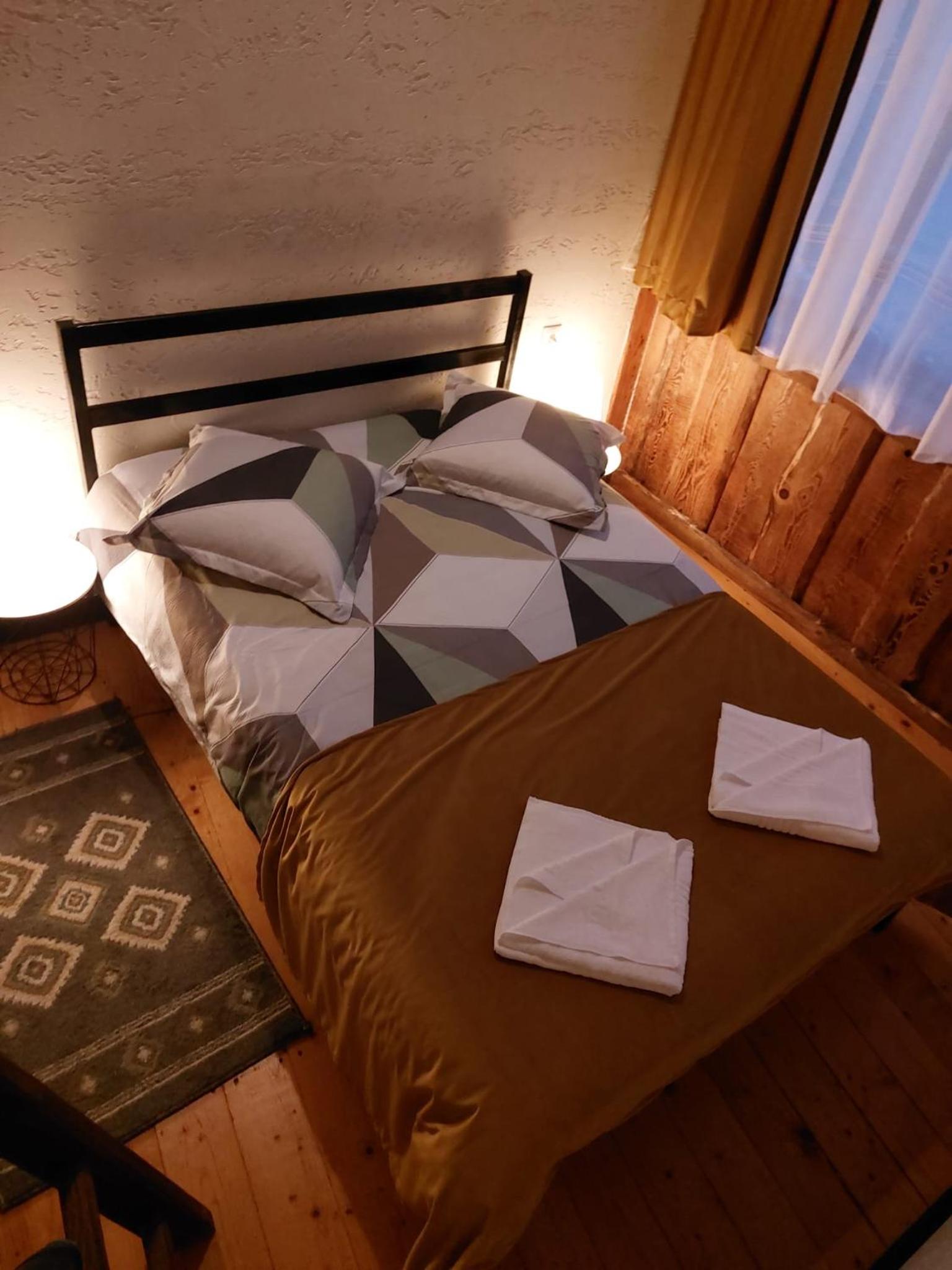 Cabana Vanatorului 8