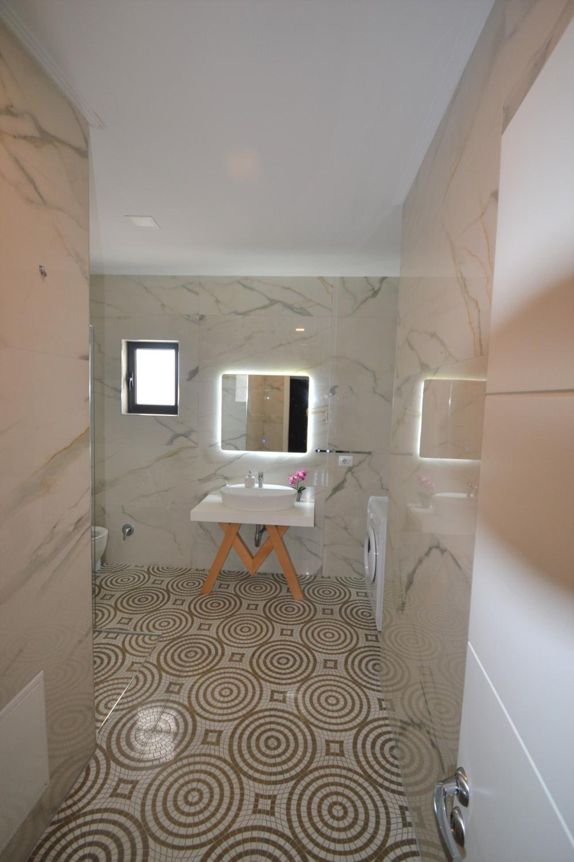 Luxury Penthouse B&E