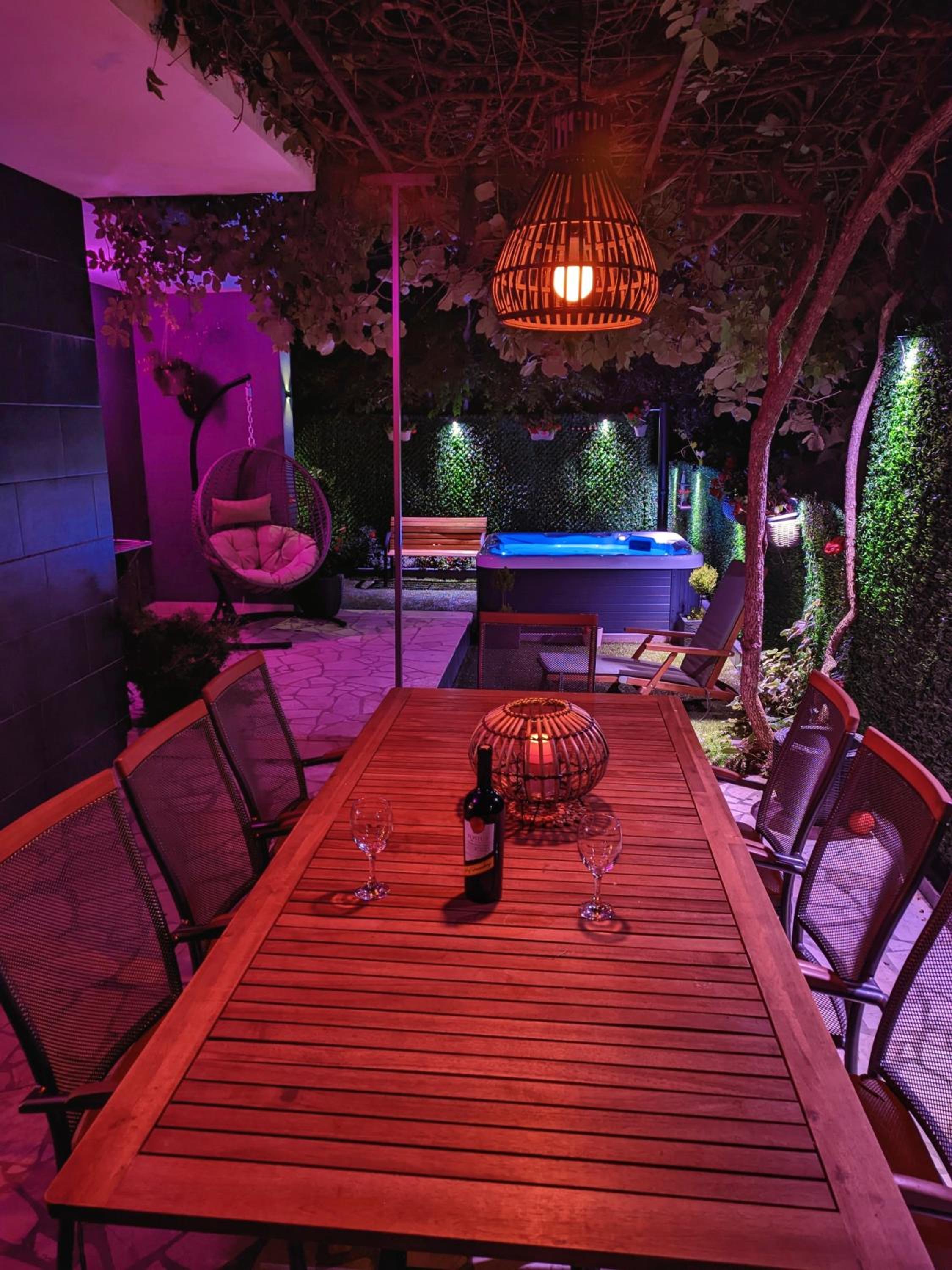 Atrium Apartment Orebic