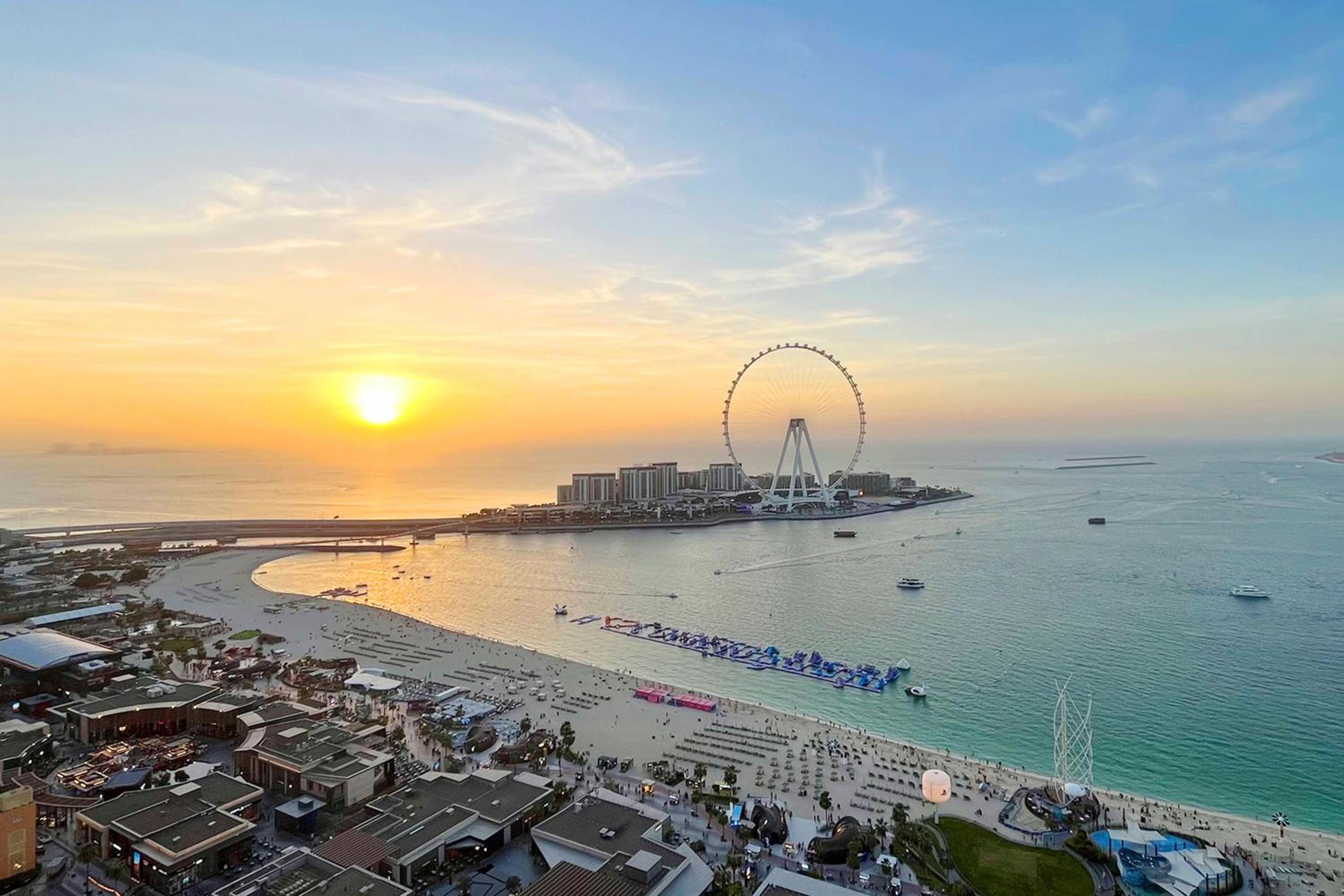 Bluewaters - Upgraded 2 Bedroom Suites with Ain Dubai View By Livbnb
