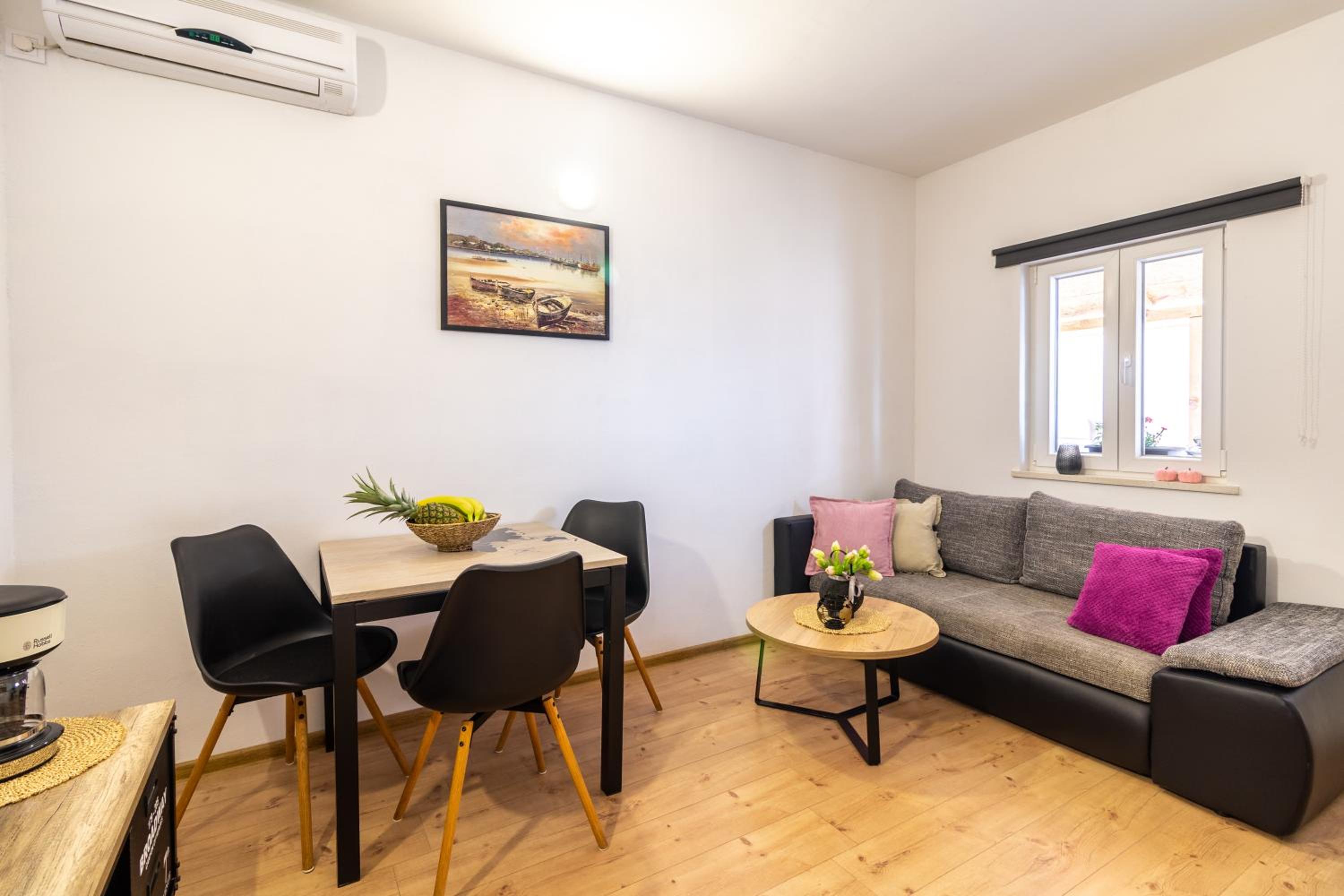 Seaview Apartman view 3
