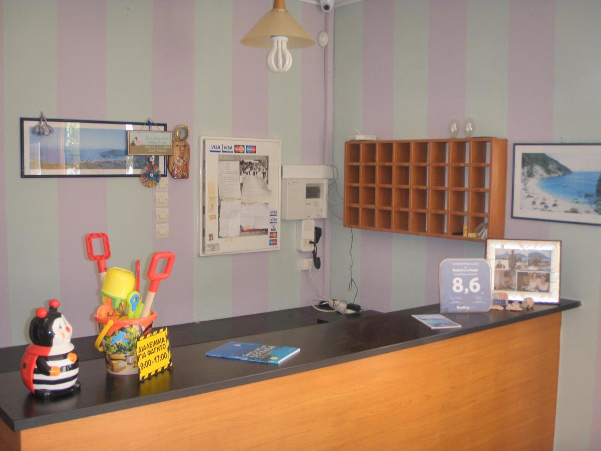 Lobby & Reception