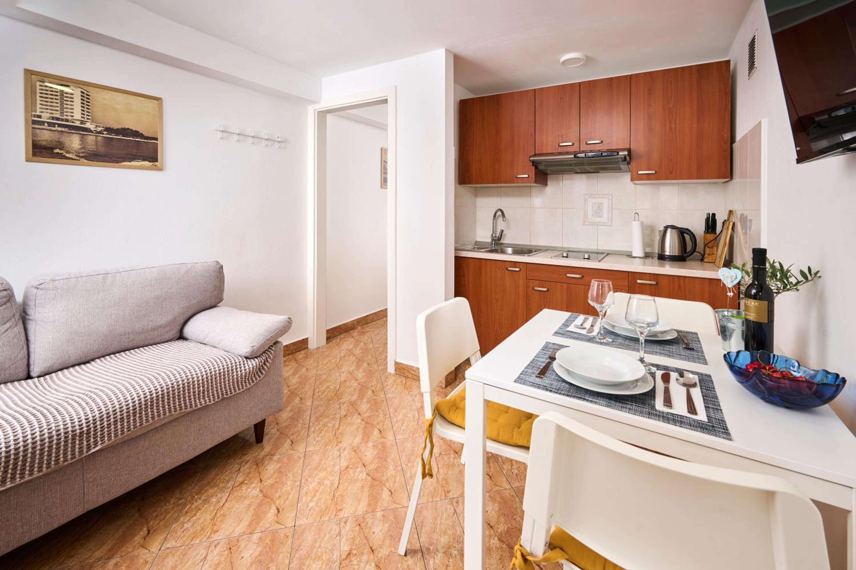 Lina apartments view 3