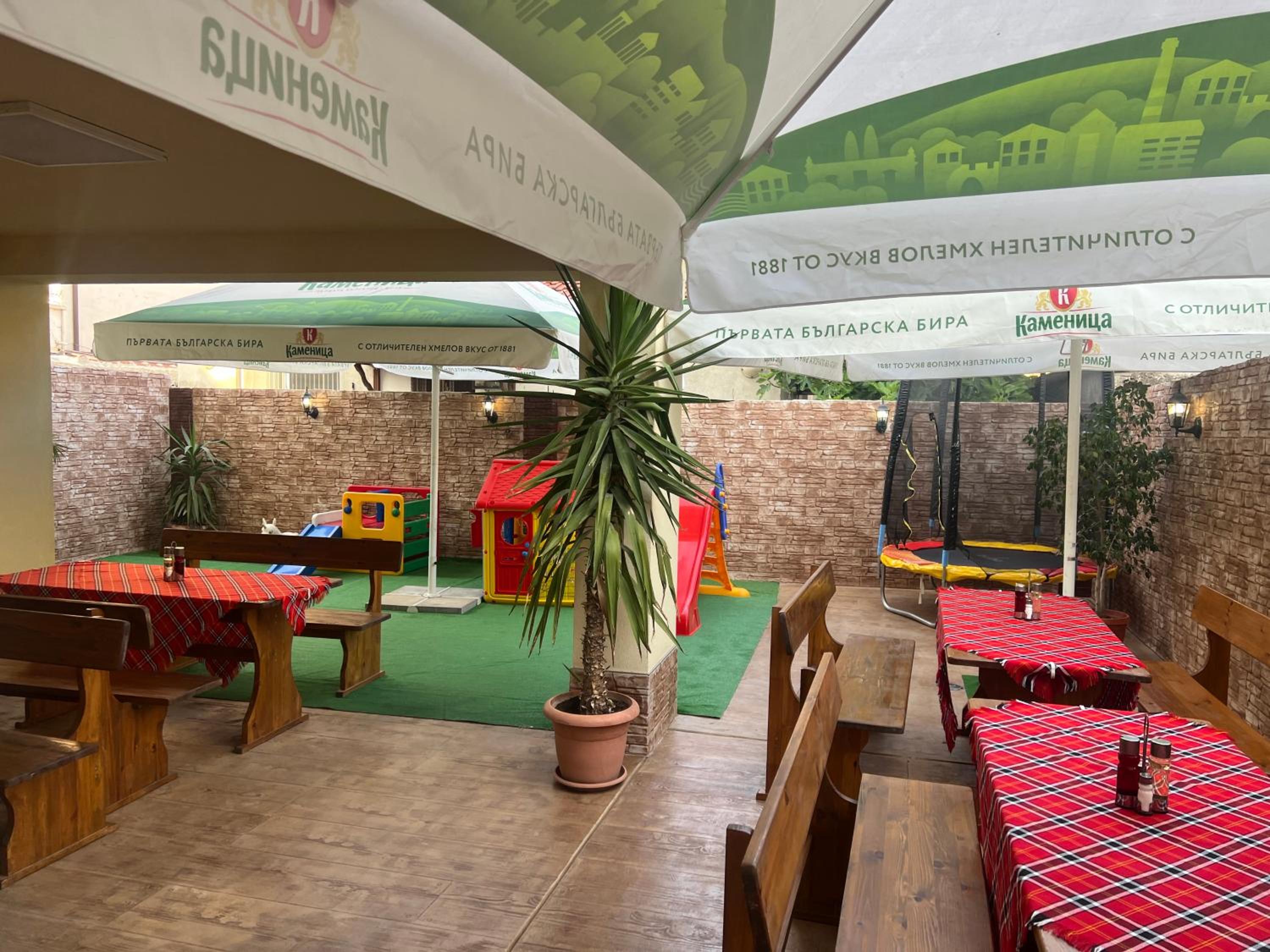 Stamatovi Family Hotel