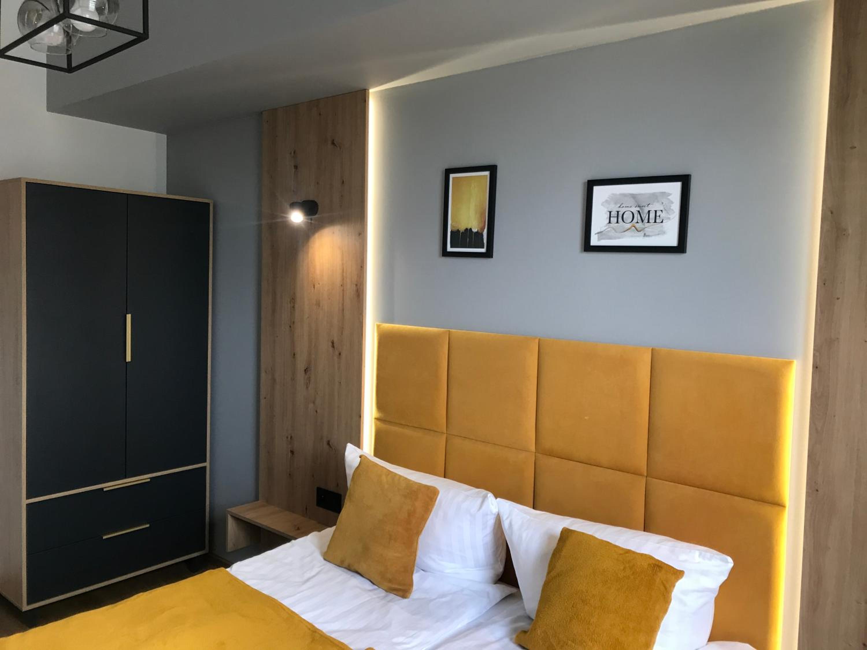 Apartament No82 Yellow Holiday Home Zator