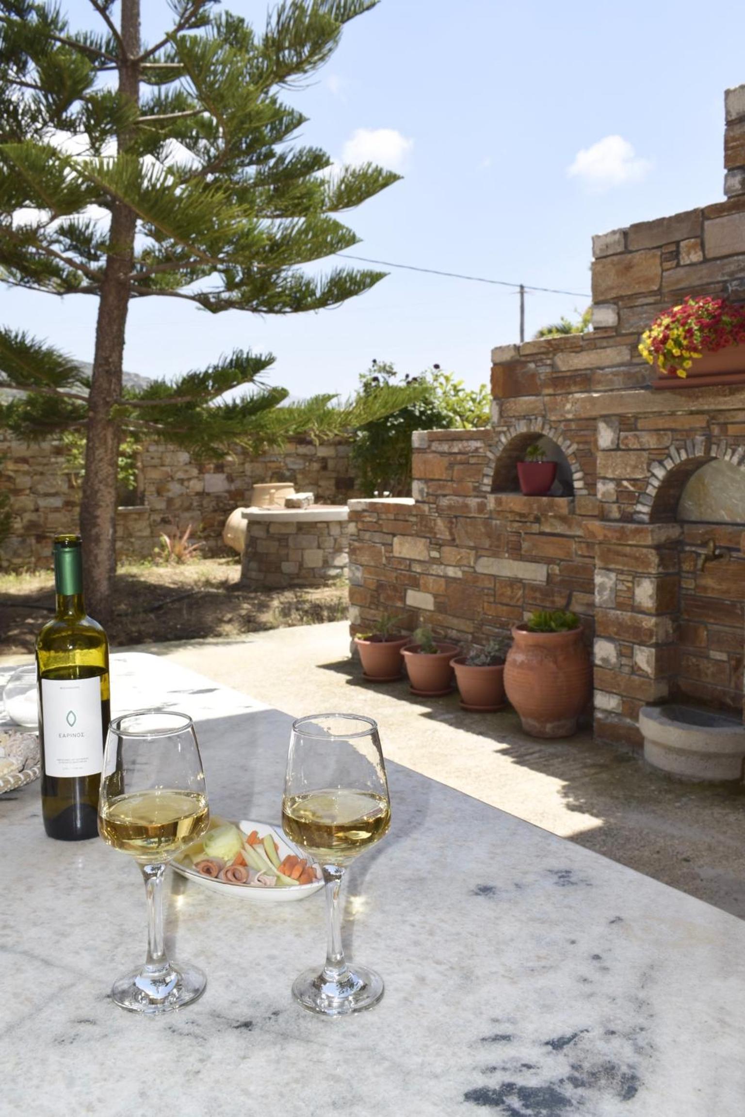 Tranquil Apartments photo 3