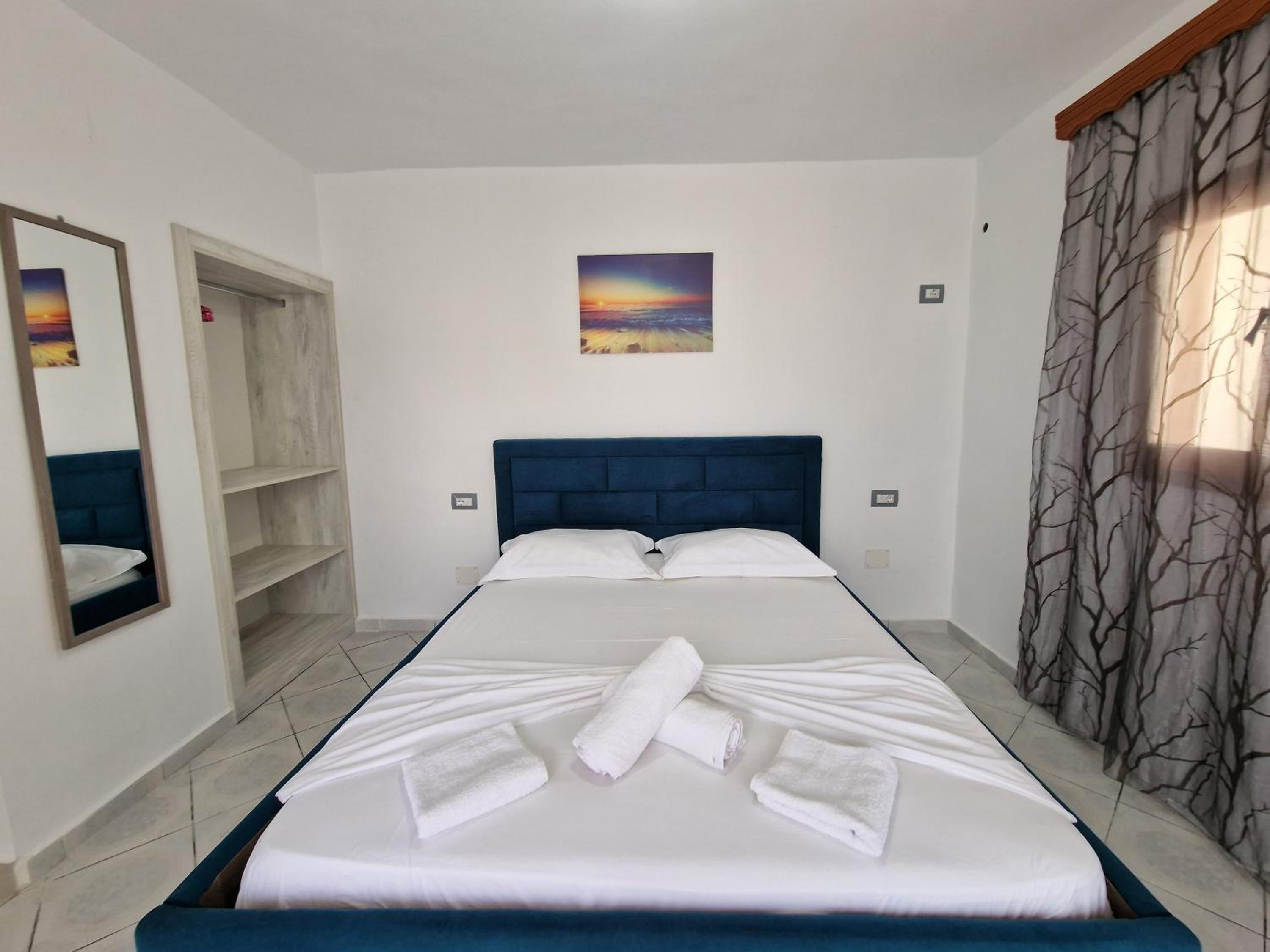 Petrefi Apartments