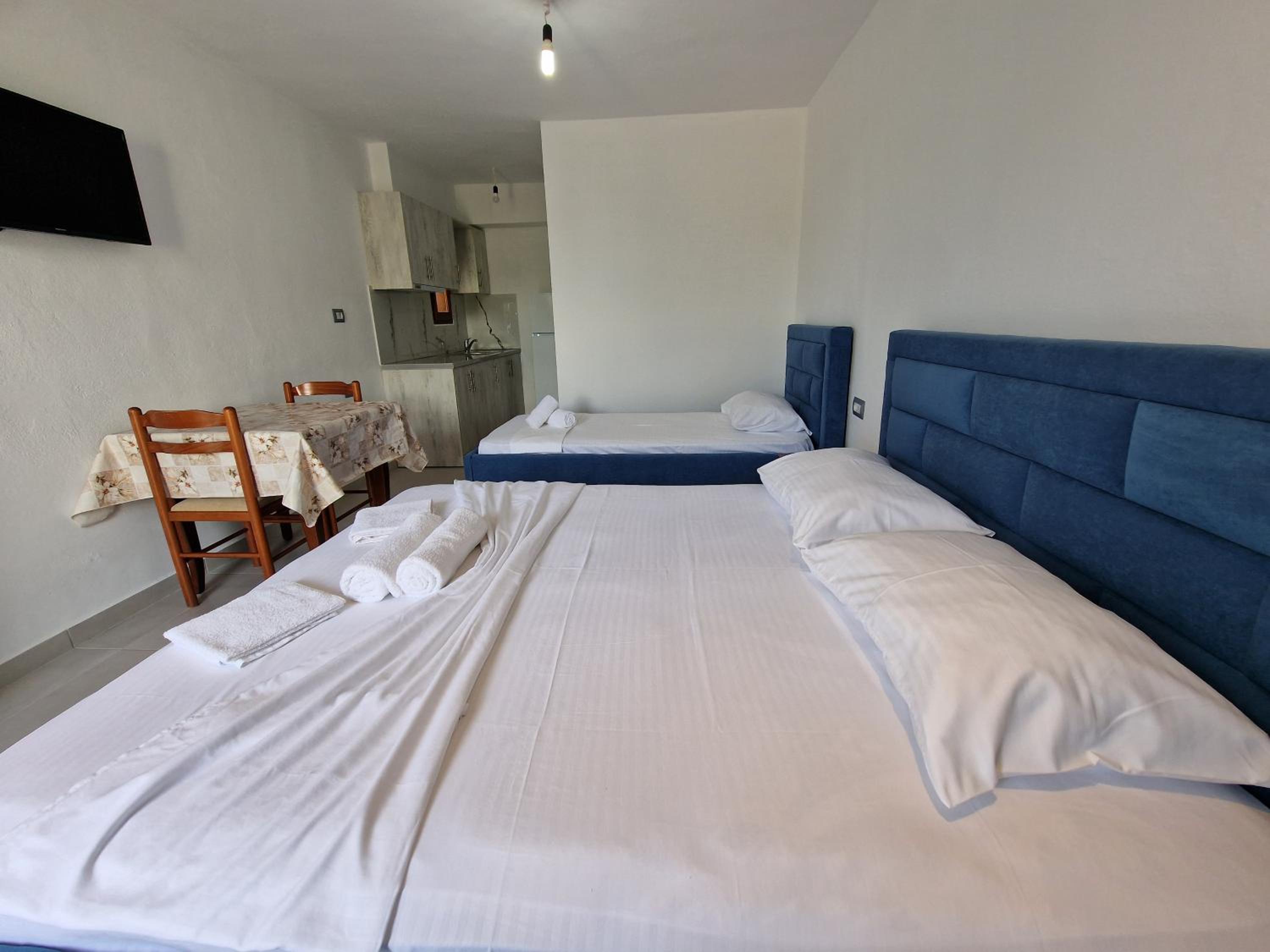 Petrefi Apartments