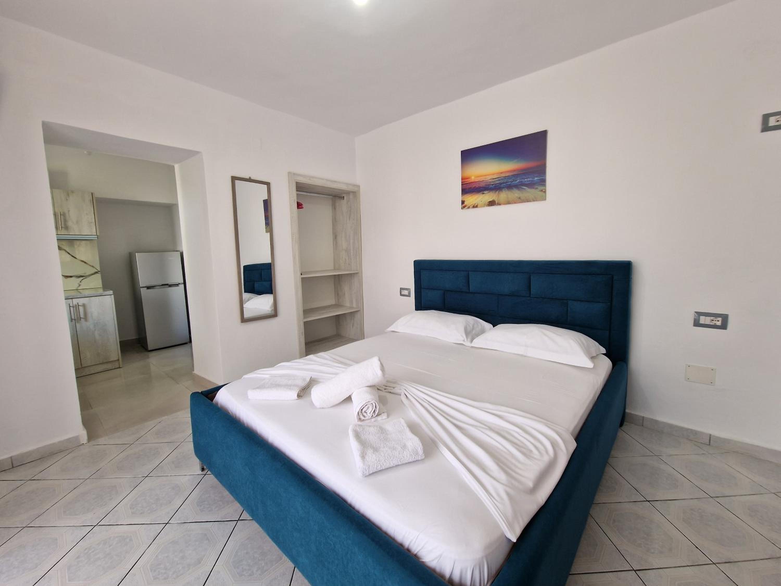 Petrefi Apartments