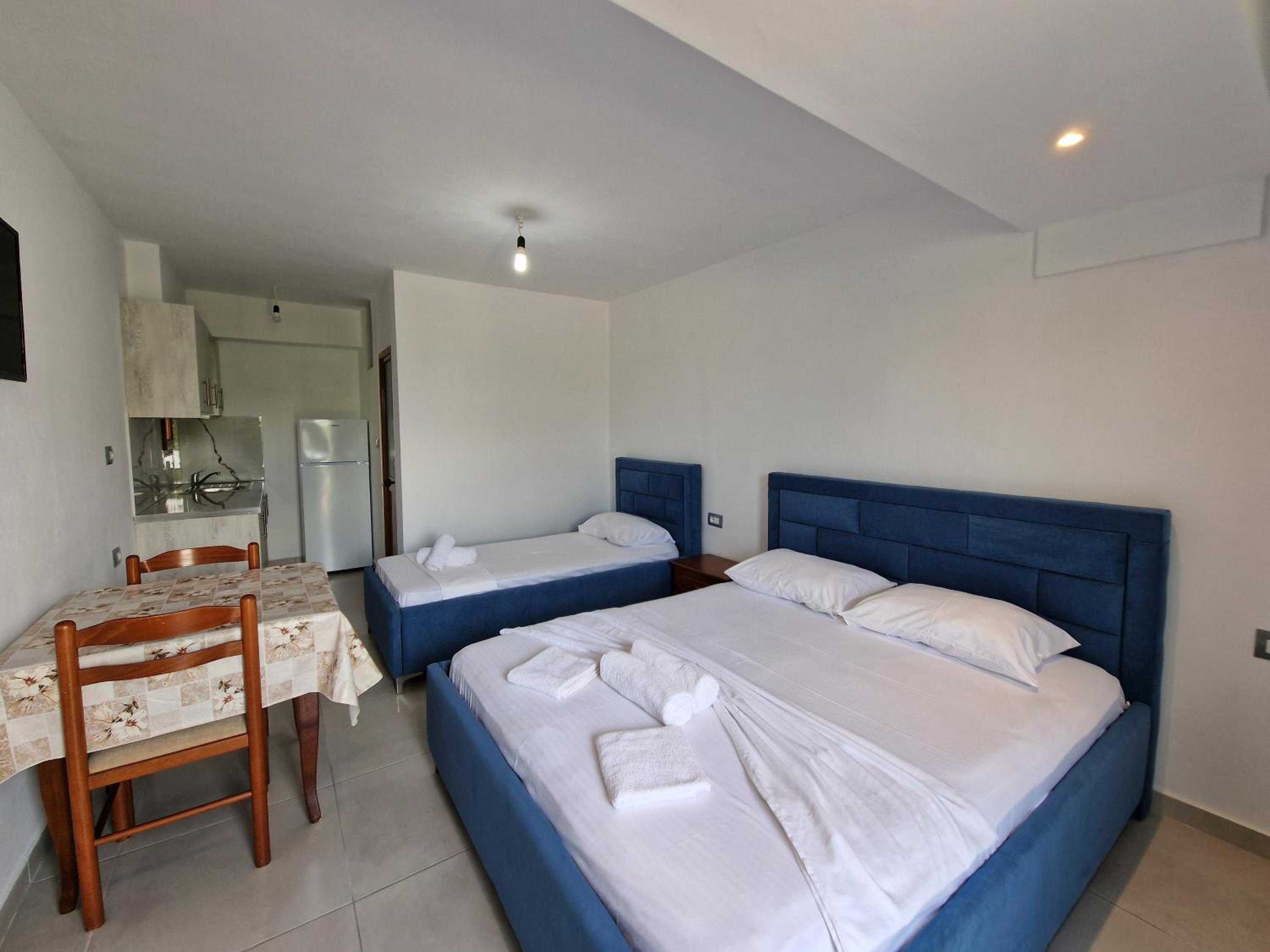 Petrefi Apartments