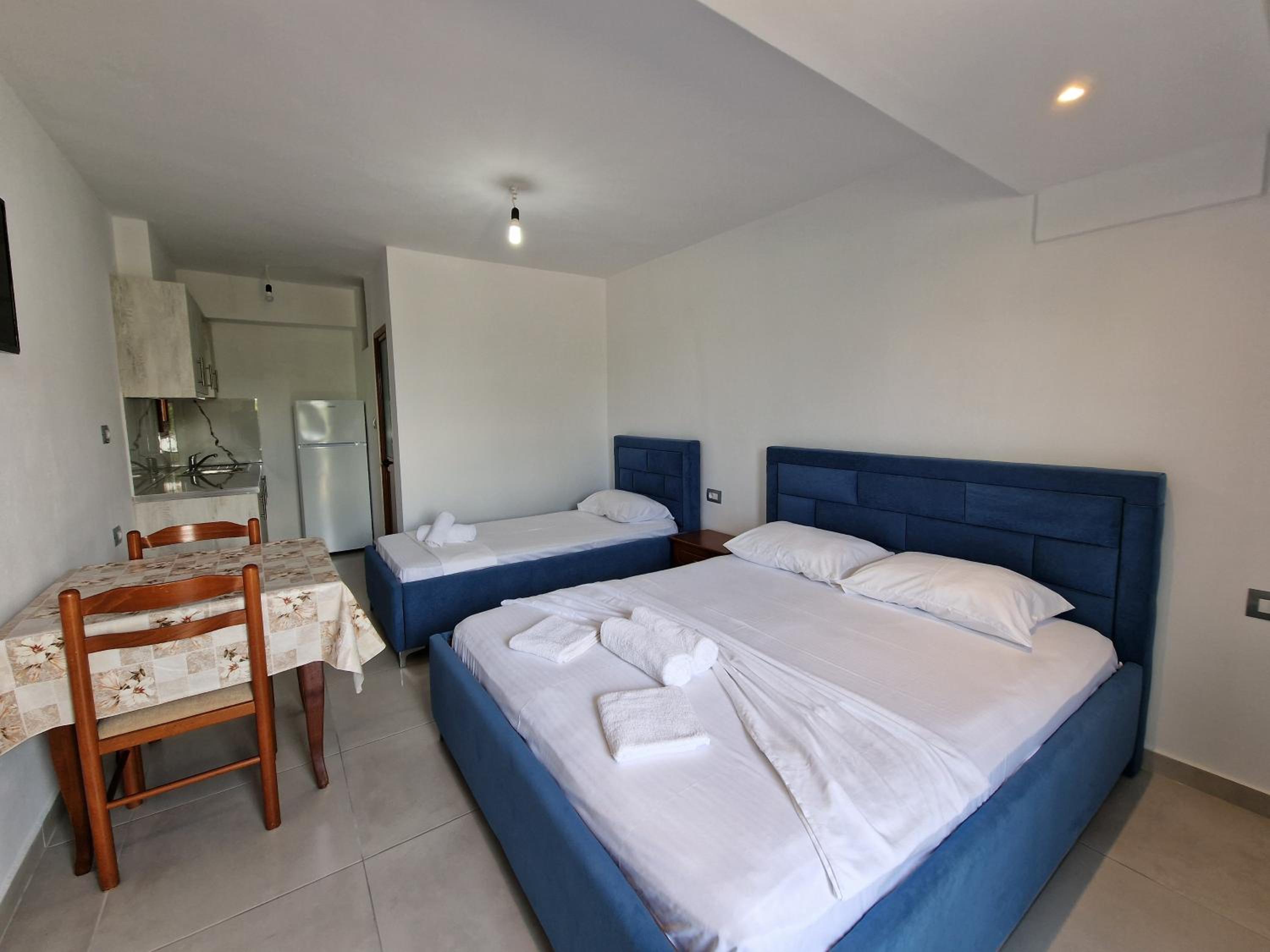 Petrefi Apartments