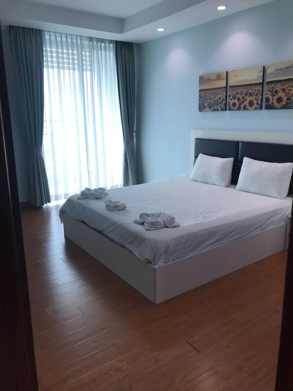ANINA Office & Serviced Apartments