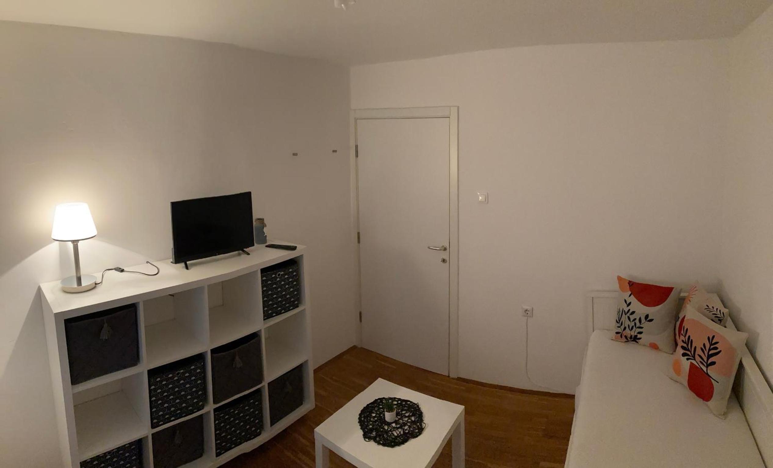 Apartmani Lovre i Zara view 4
