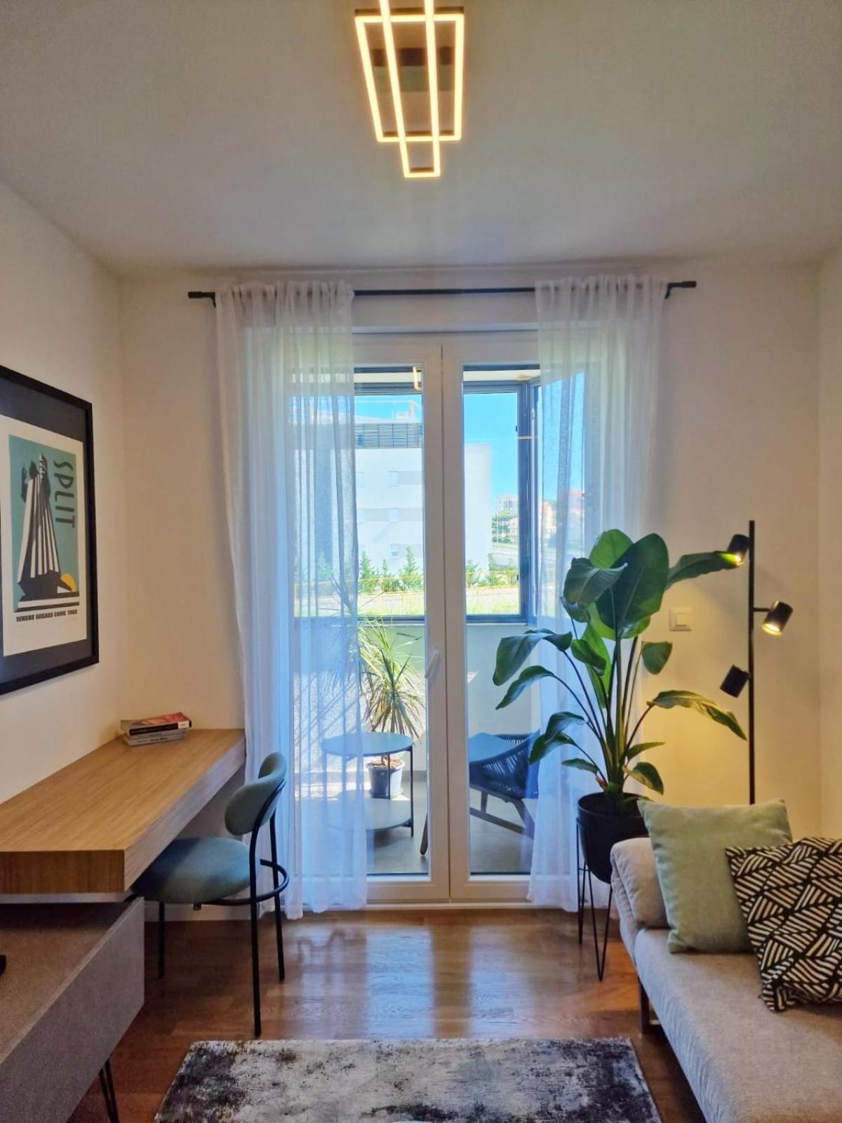 Luxury Apartment Domiel view 2