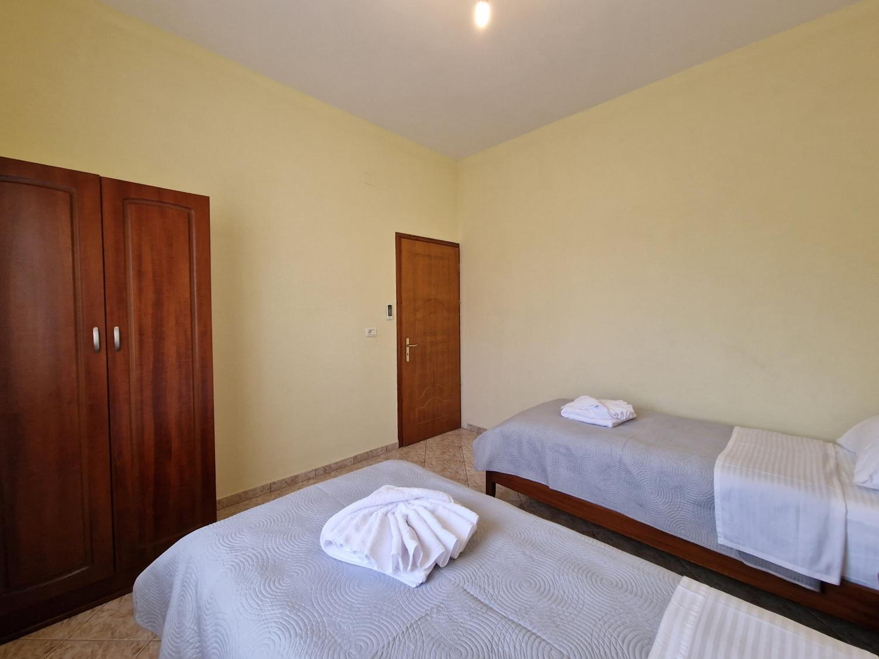 Doni Apartments