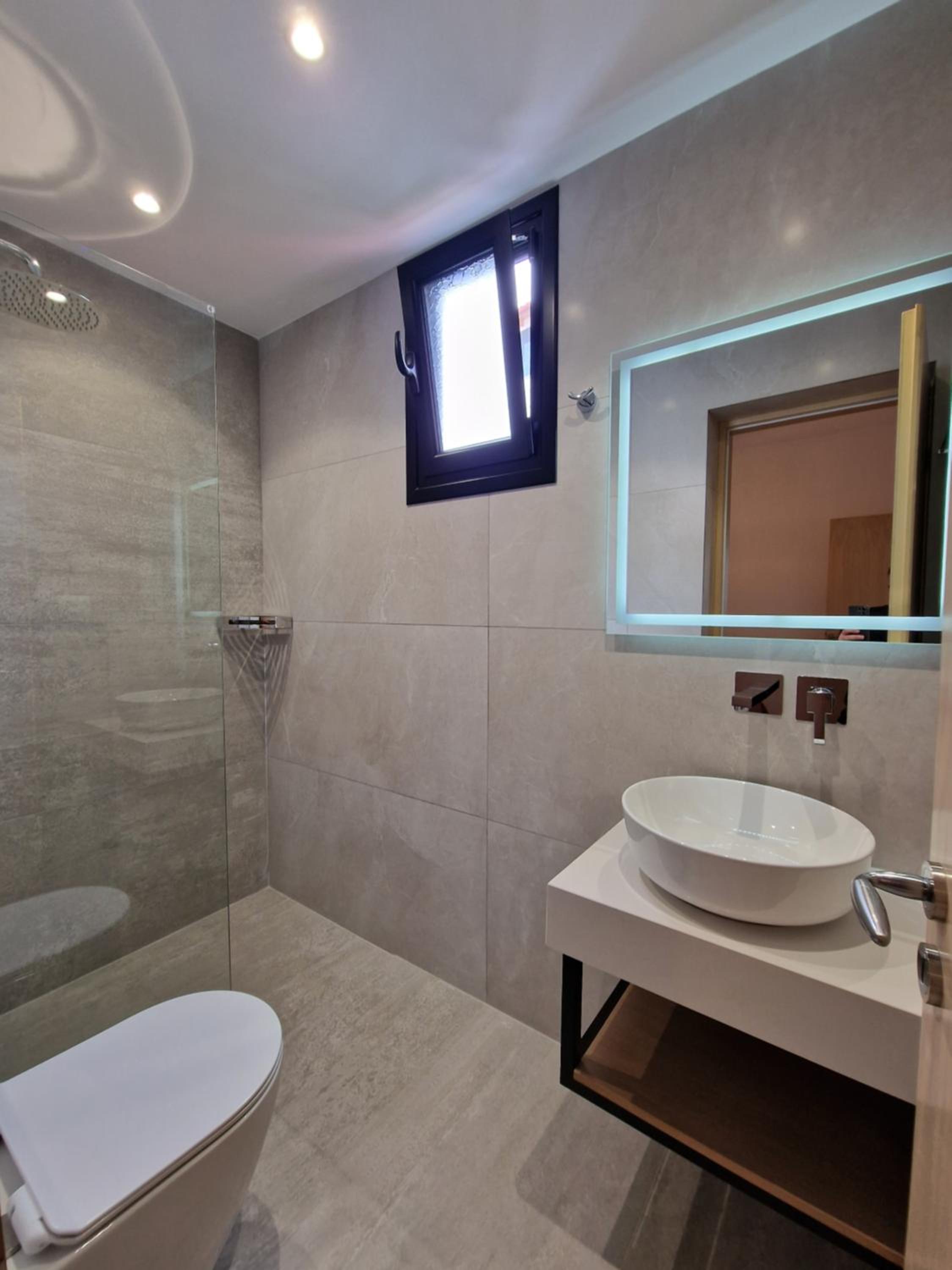 Doni Apartments
