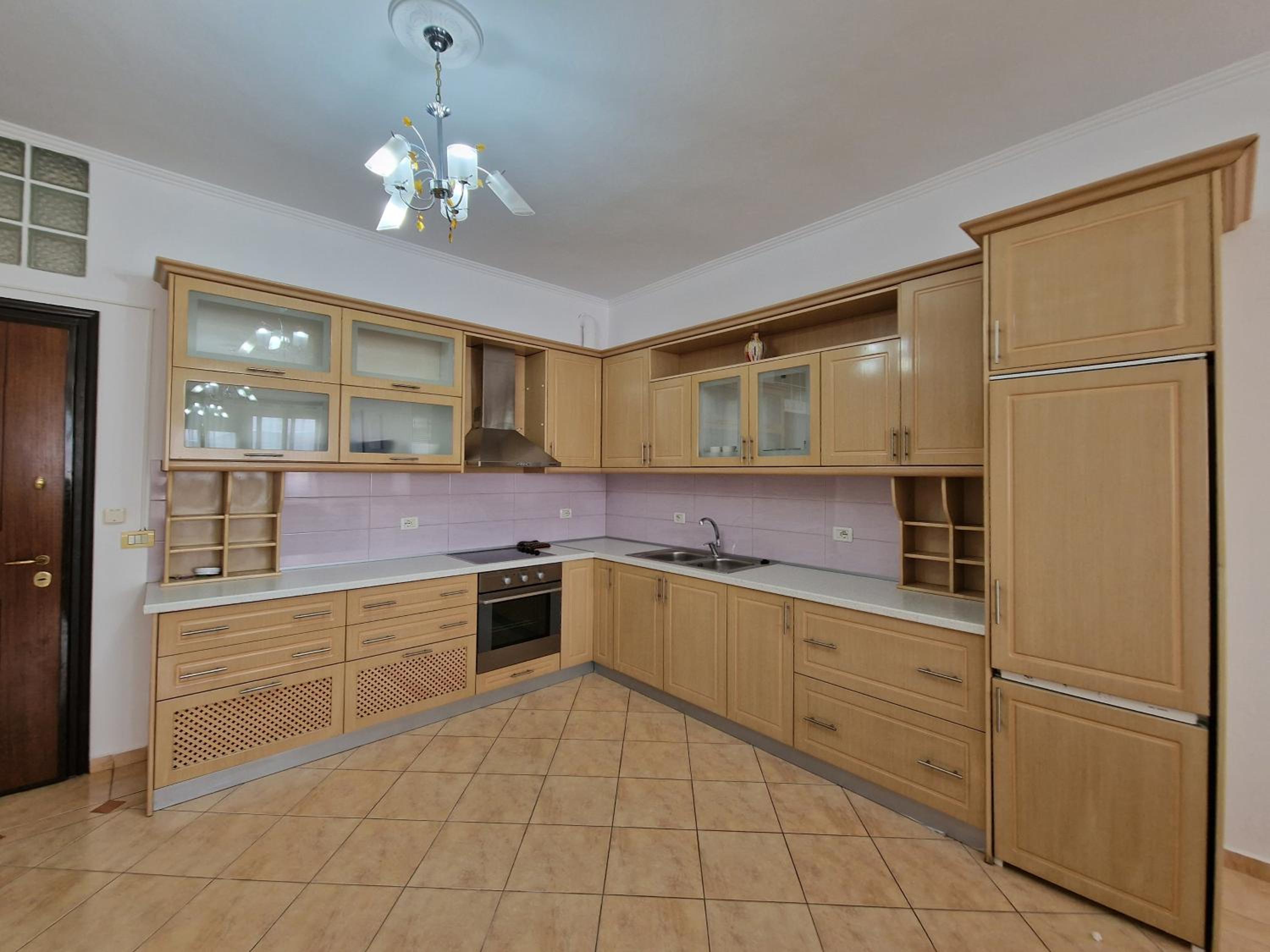 Doni Apartments
