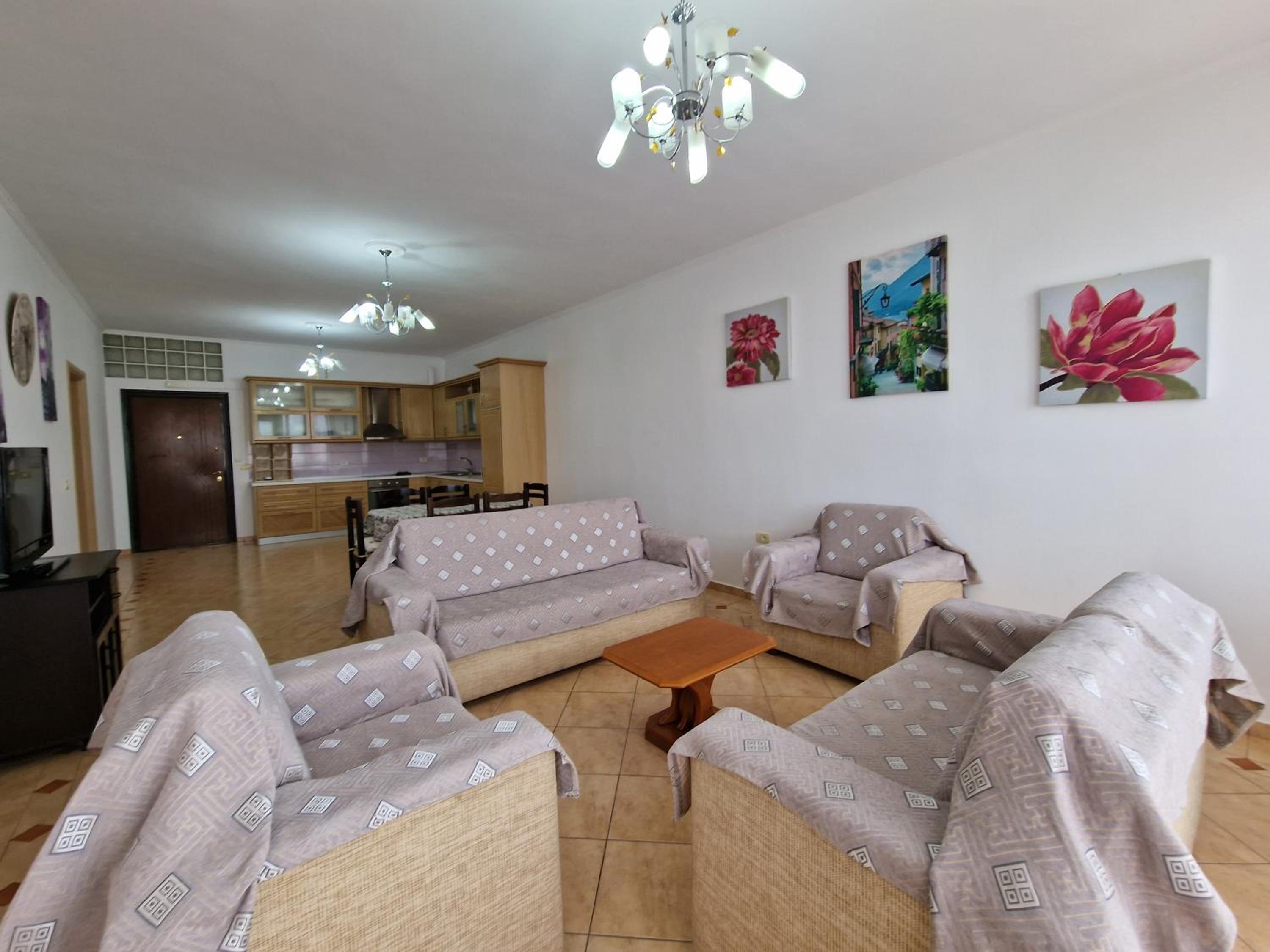 Doni Apartments
