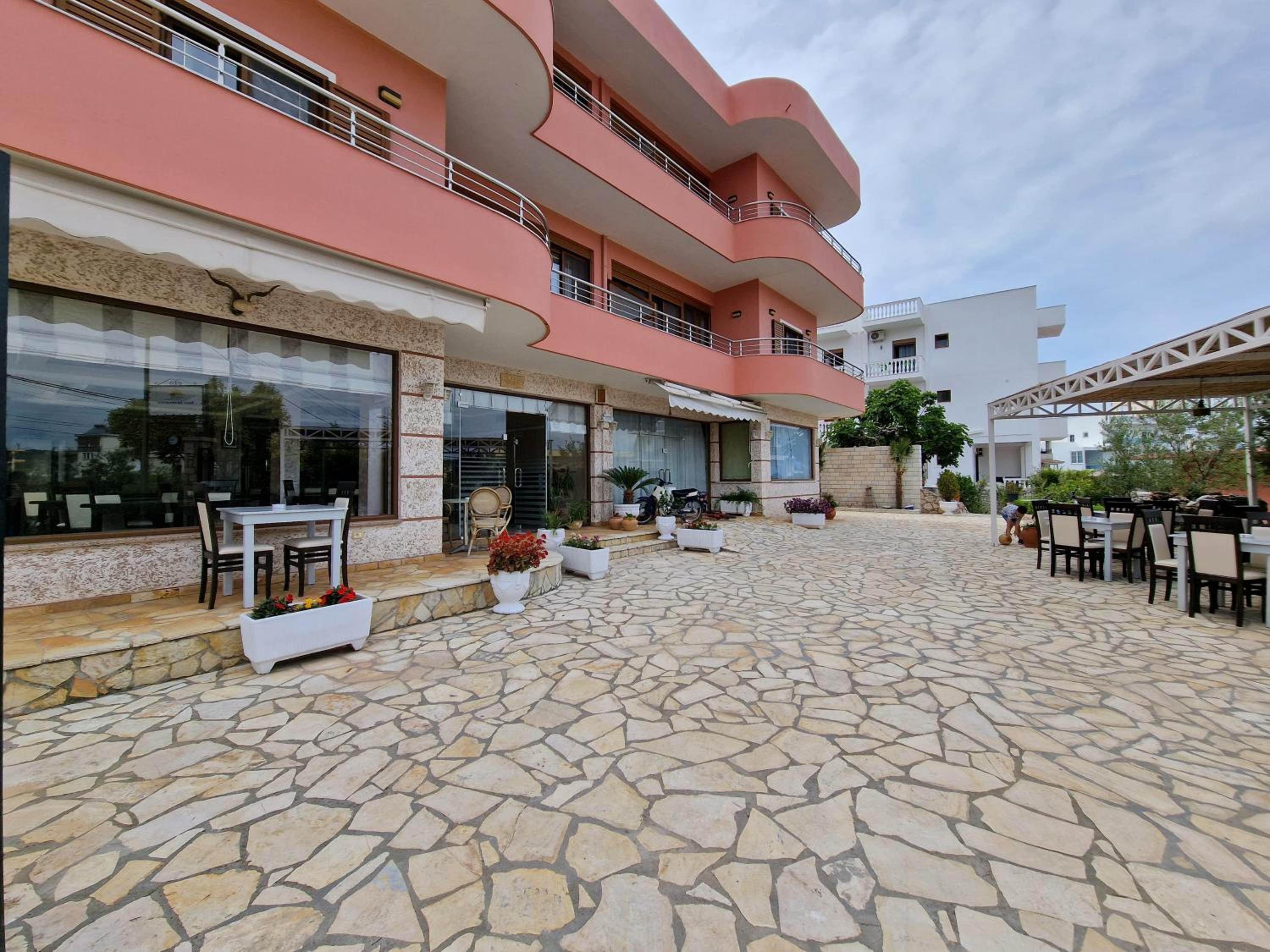 Doni Apartments