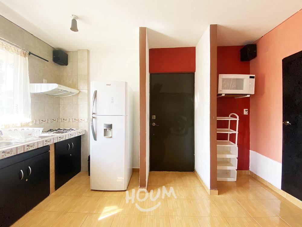 Hermoso depa de 3 recamaras y 2 baños en el centro de Coyoacan view 3
