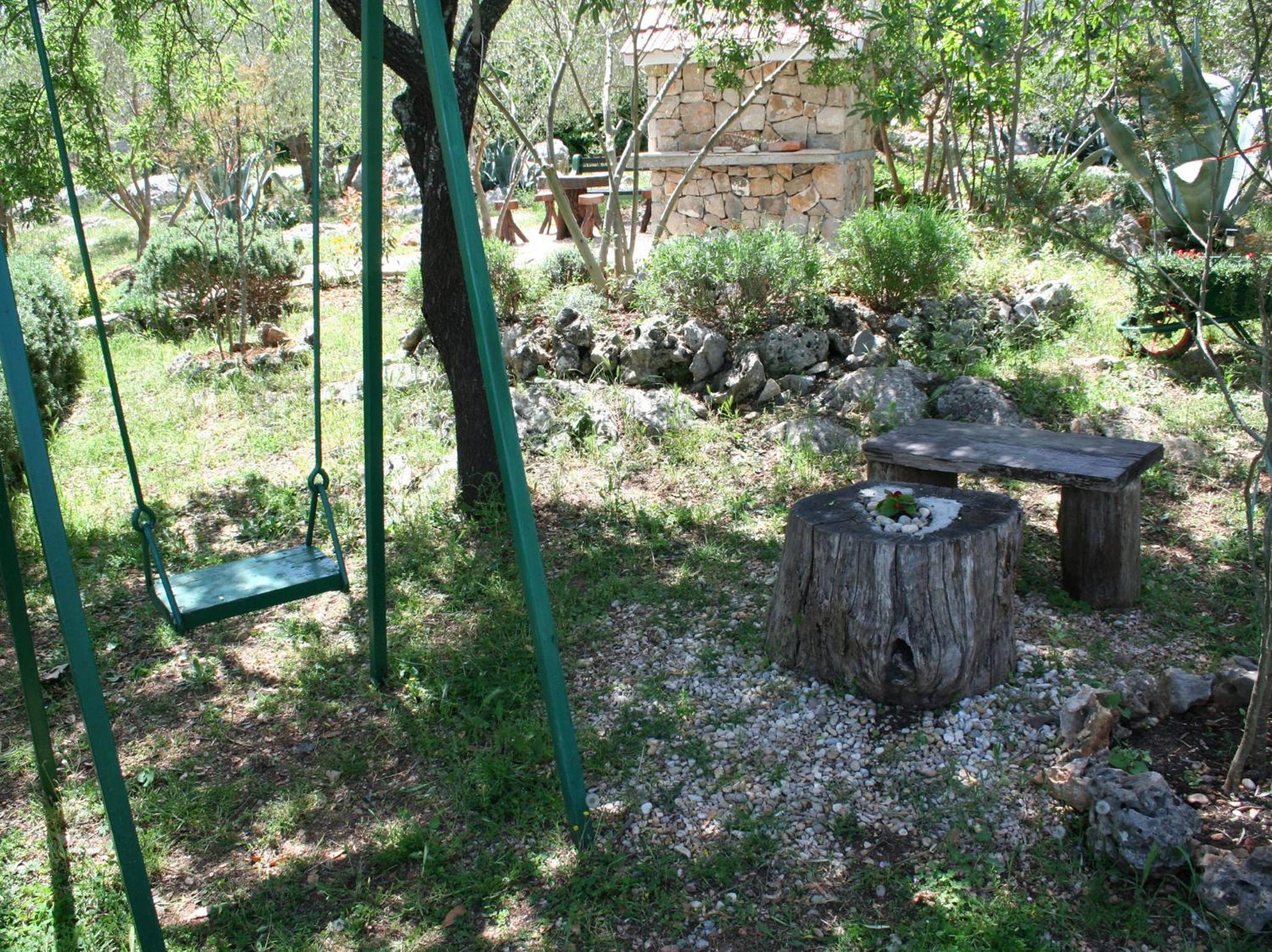Photo 52