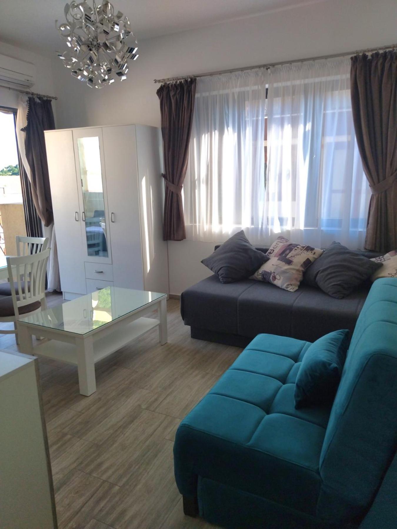 Apartmani Petrovac view 4