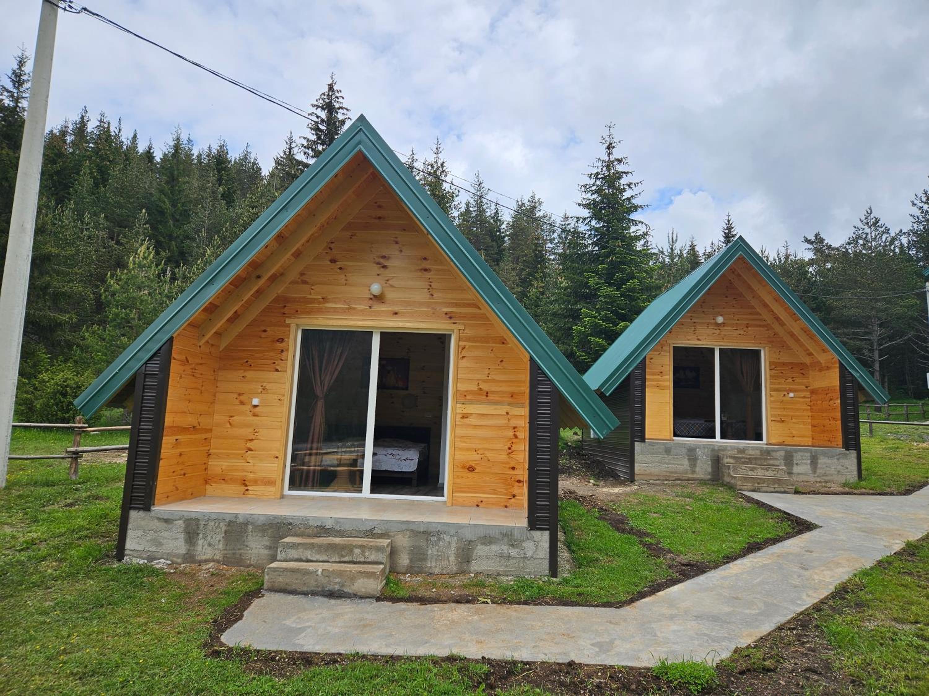 Apartmani JEZERO