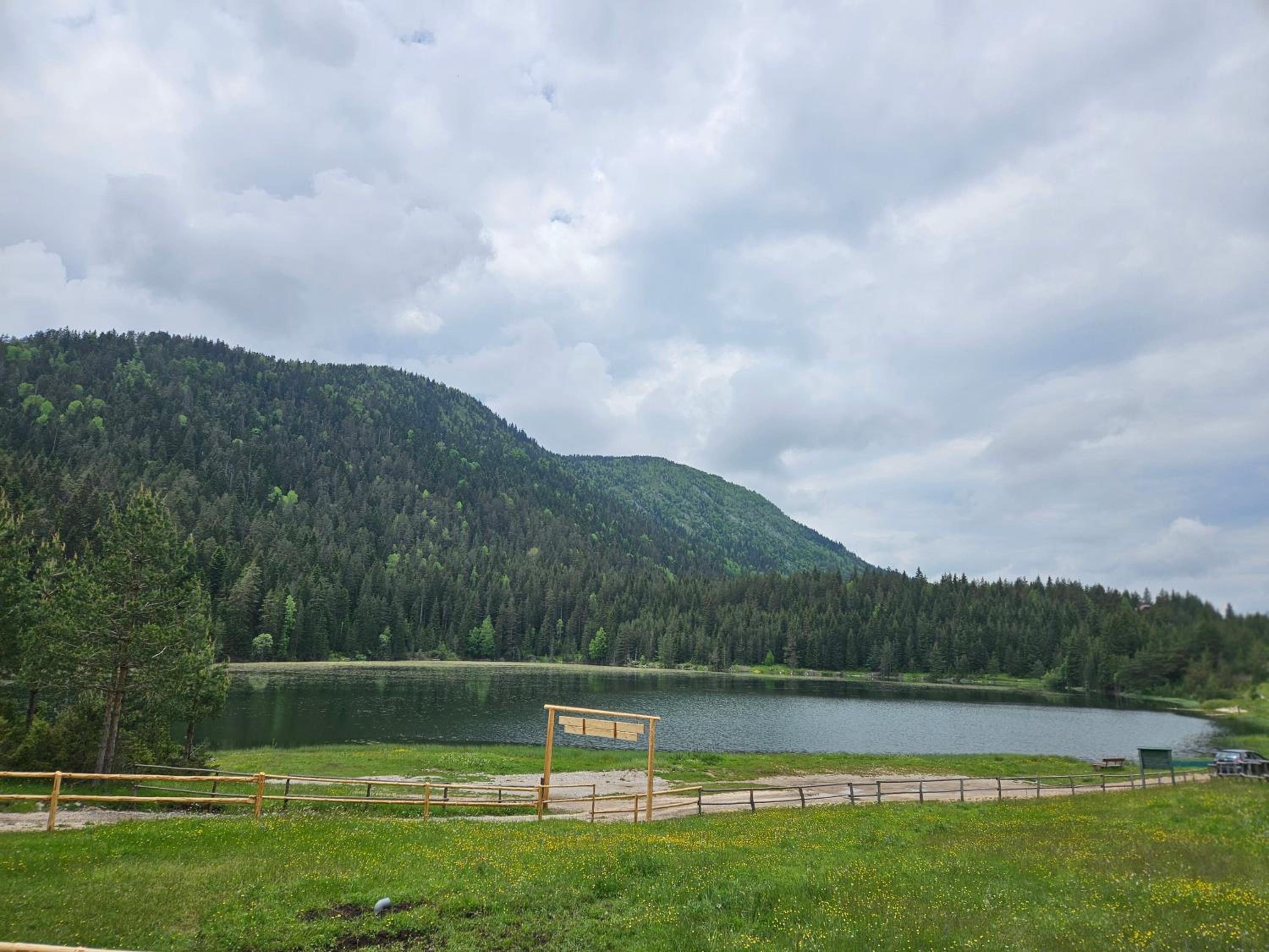Apartmani JEZERO