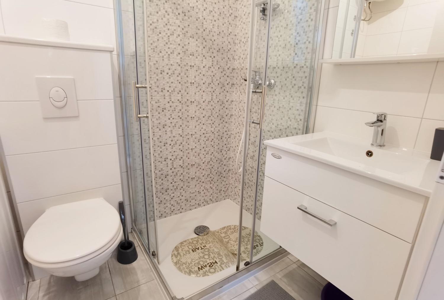 Photo 60