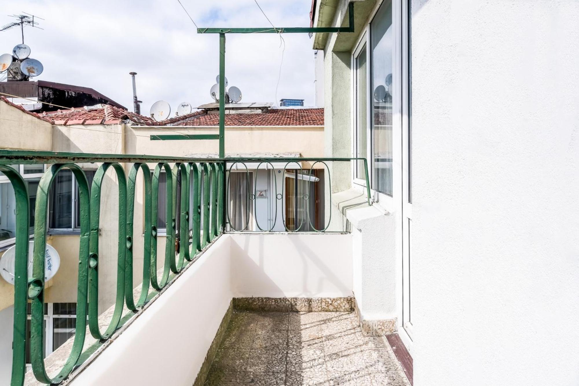 balcony