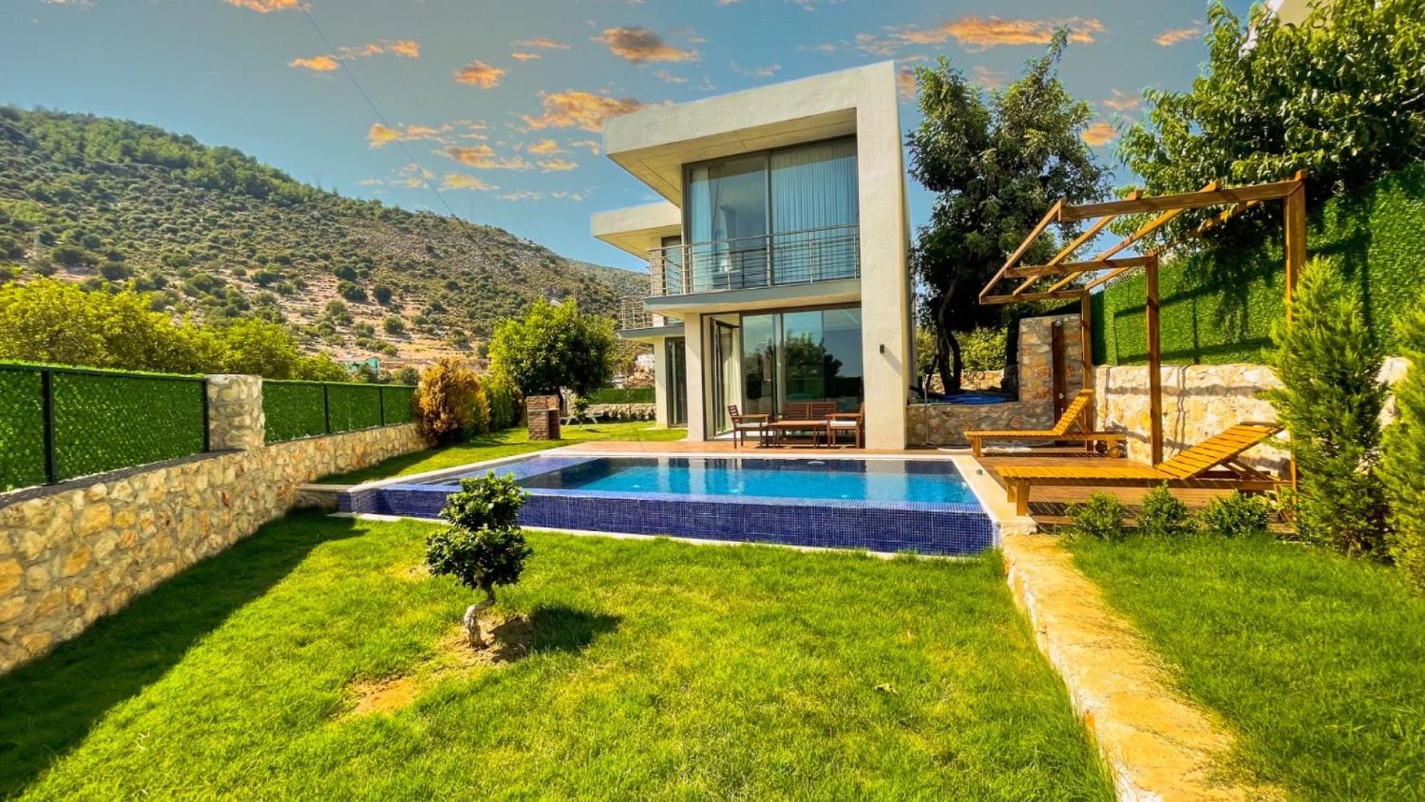 Villa w Pool Jacuzzi 5 min to Marina in Antalya view 3