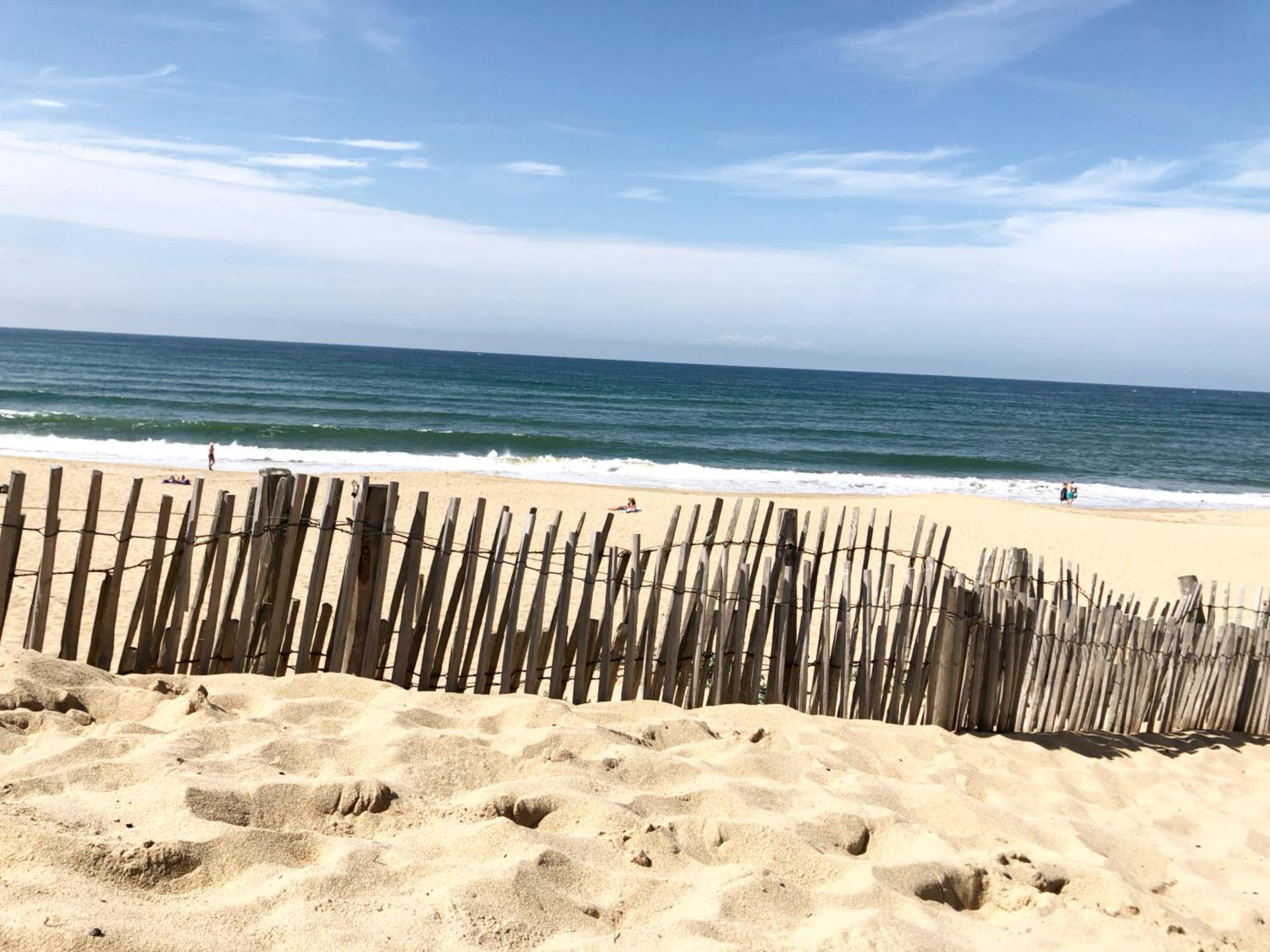 Charmant studio à 400m de la plage avec piscine view 2