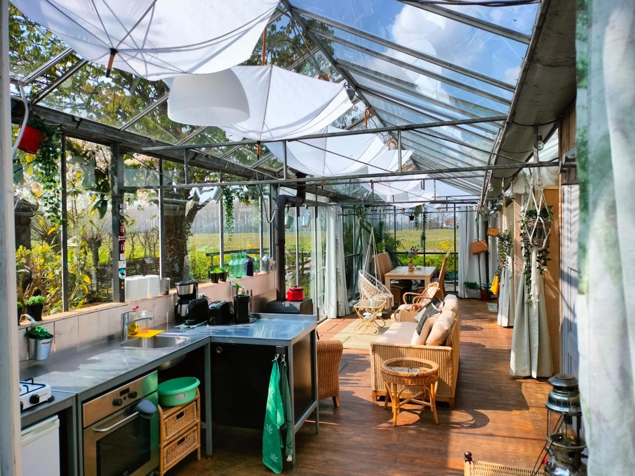 Vrijstaande accommodatie Glamping de Kas InN