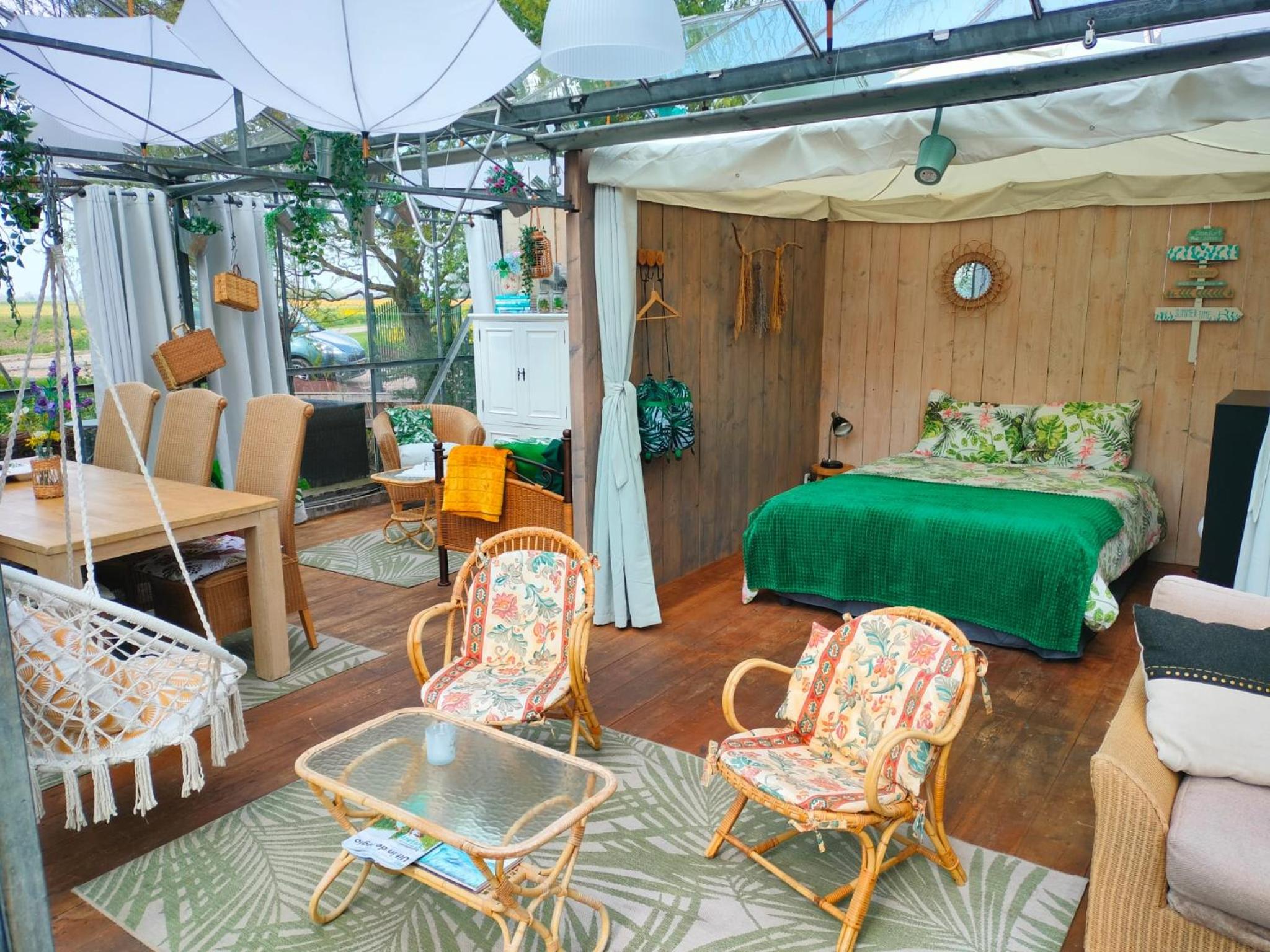 Vrijstaande accommodatie Glamping de Kas InN