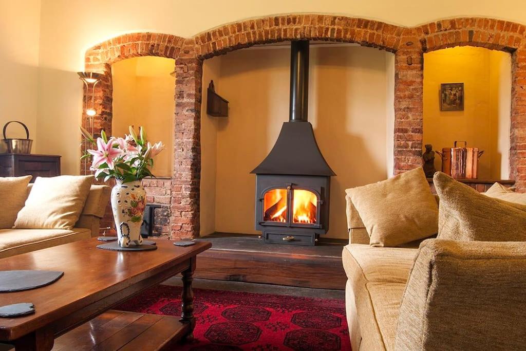 Bach y Graig cottage