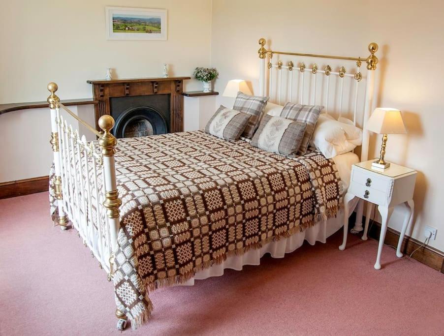 Bach y Graig cottage