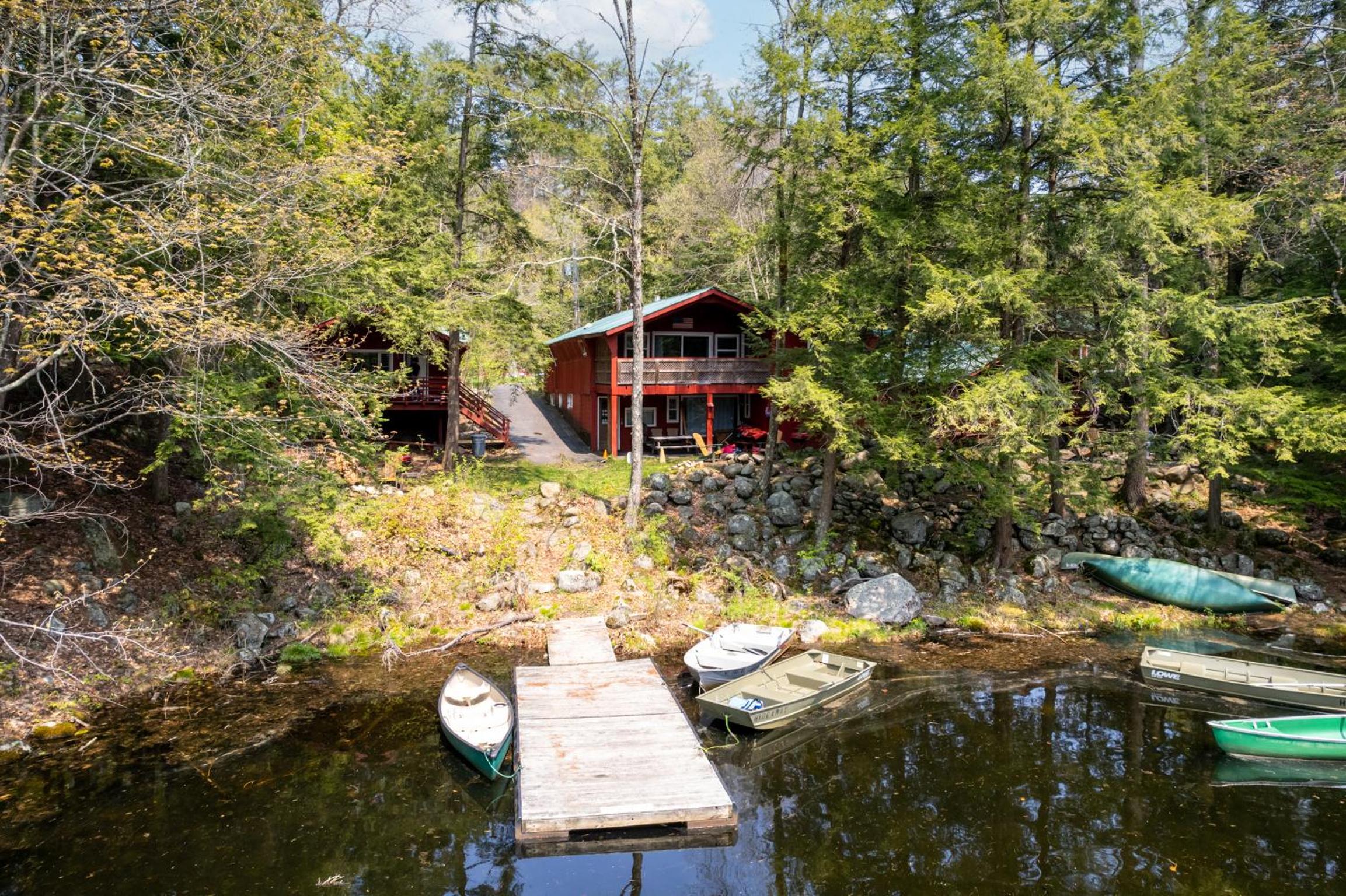 Hide-A-Way Waterfront Cottages