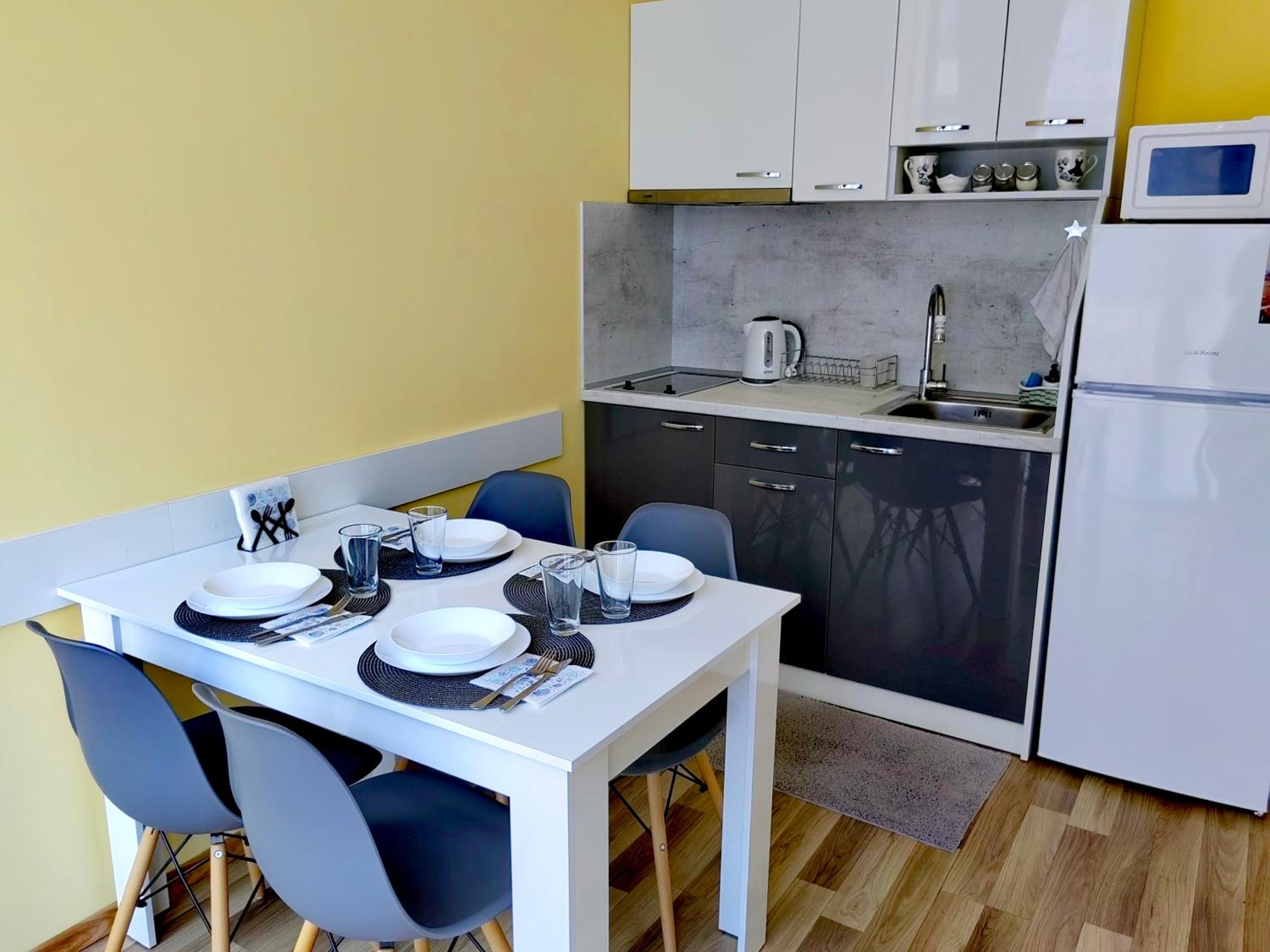Pool Apartment Amadeus Lux view 5