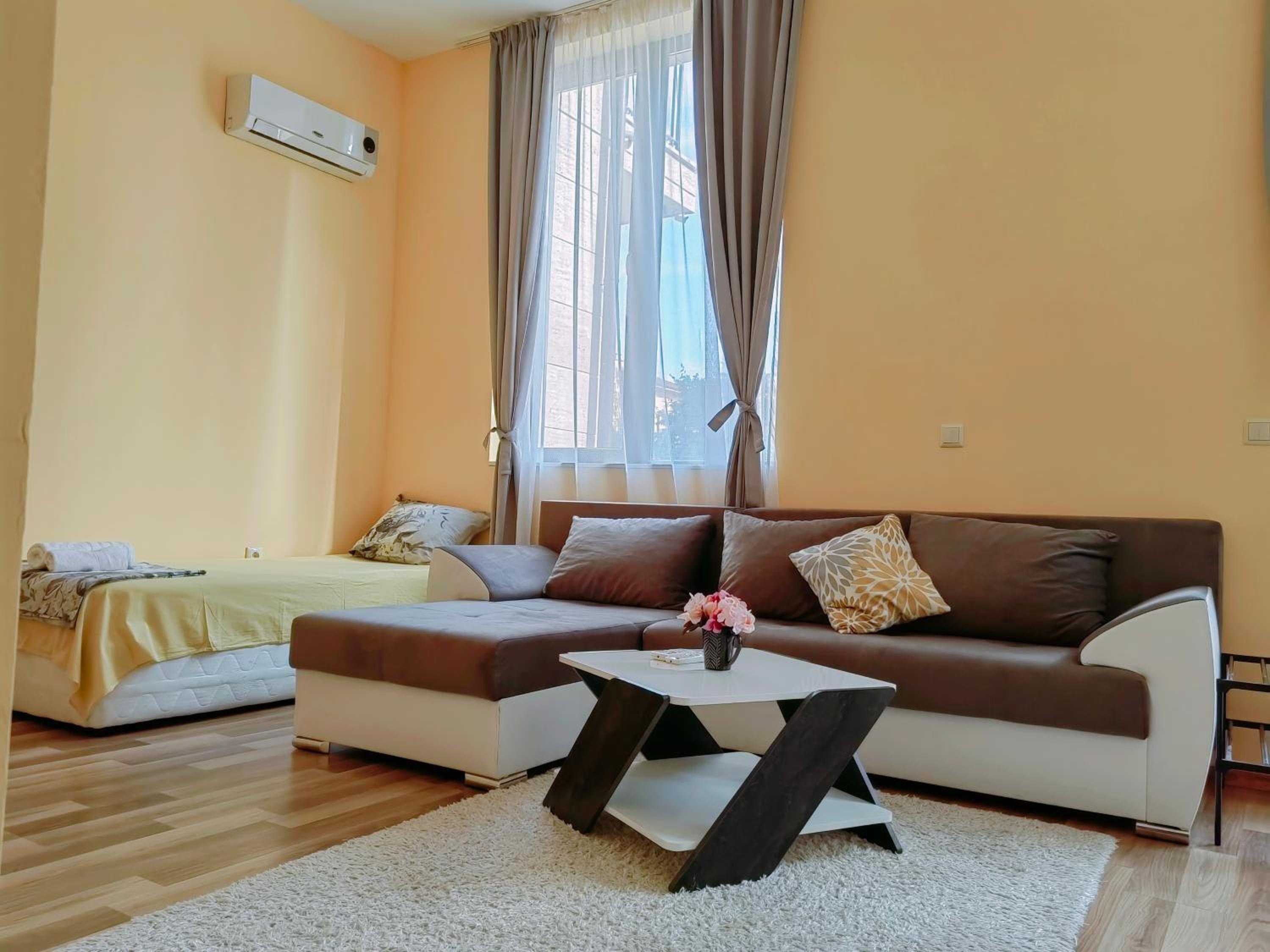 Pool Apartment Amadeus Lux view 4