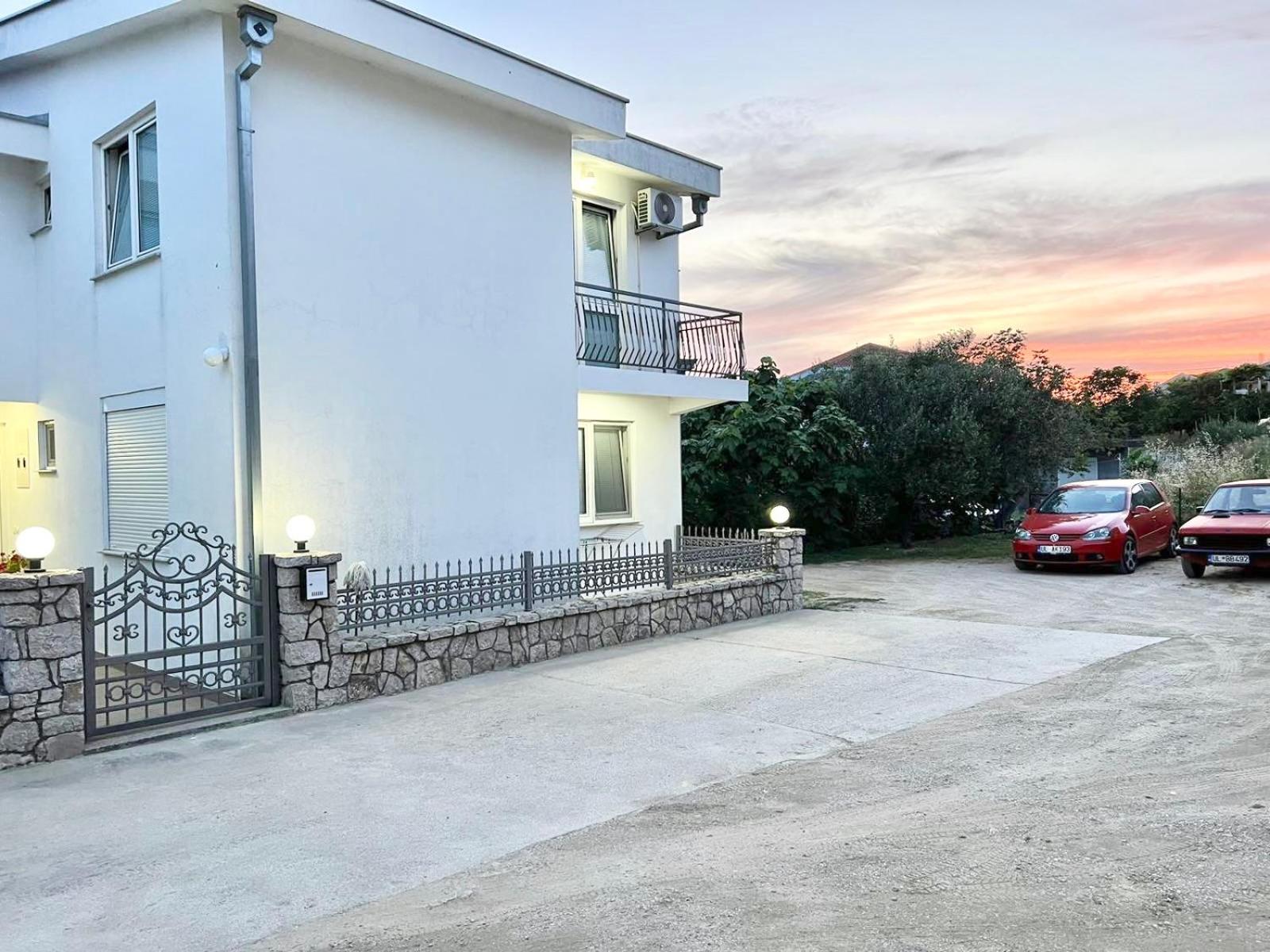 Kasneci Apartments